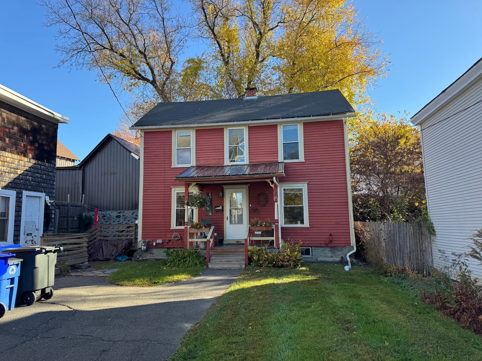 3 Family at 87-89 Davis Street, Greenfield MA 01301, photo 22 of 36