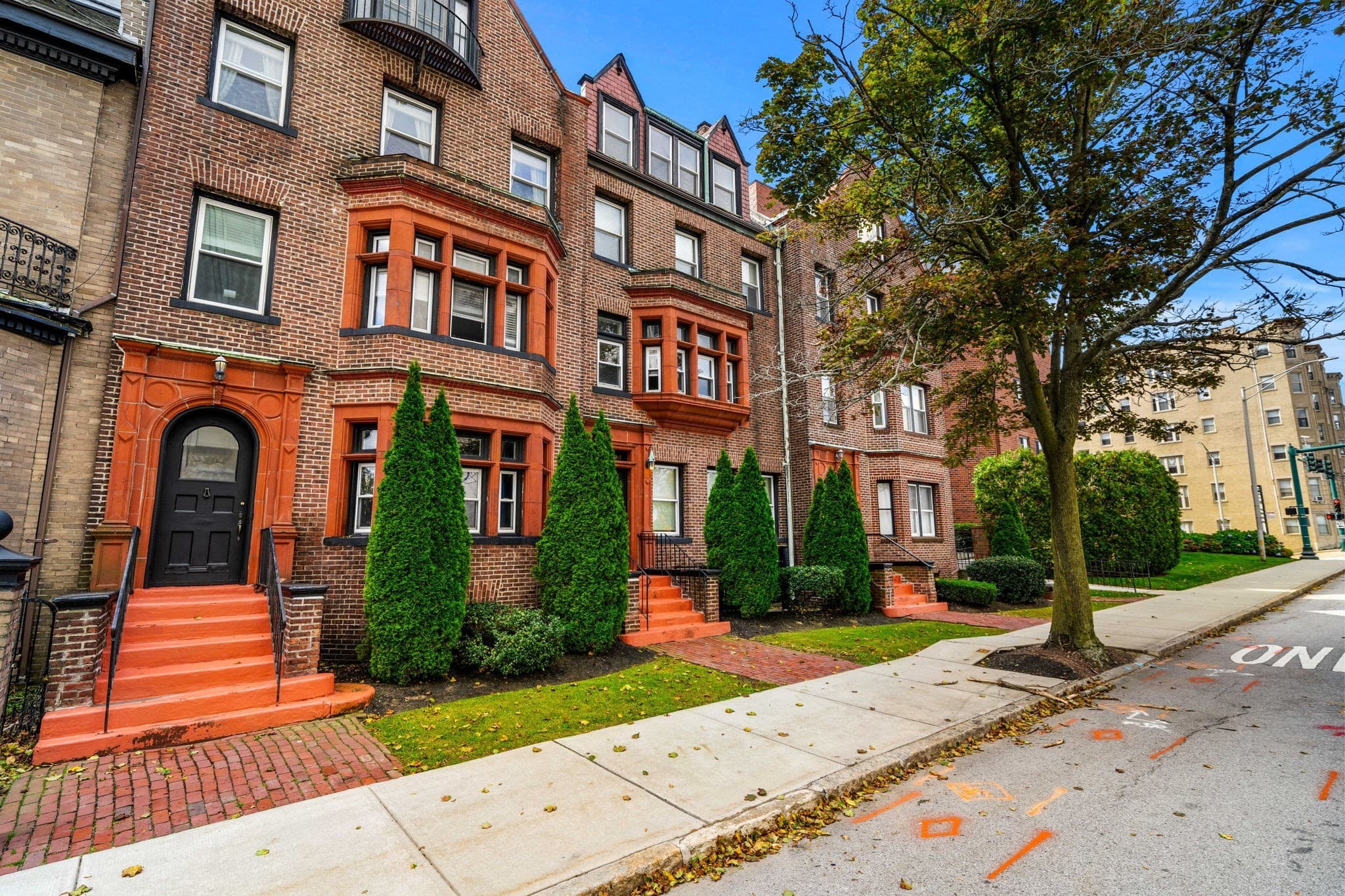Condominium at 38 Elm St # 4, Worcester MA 01609, photo 2 of 41