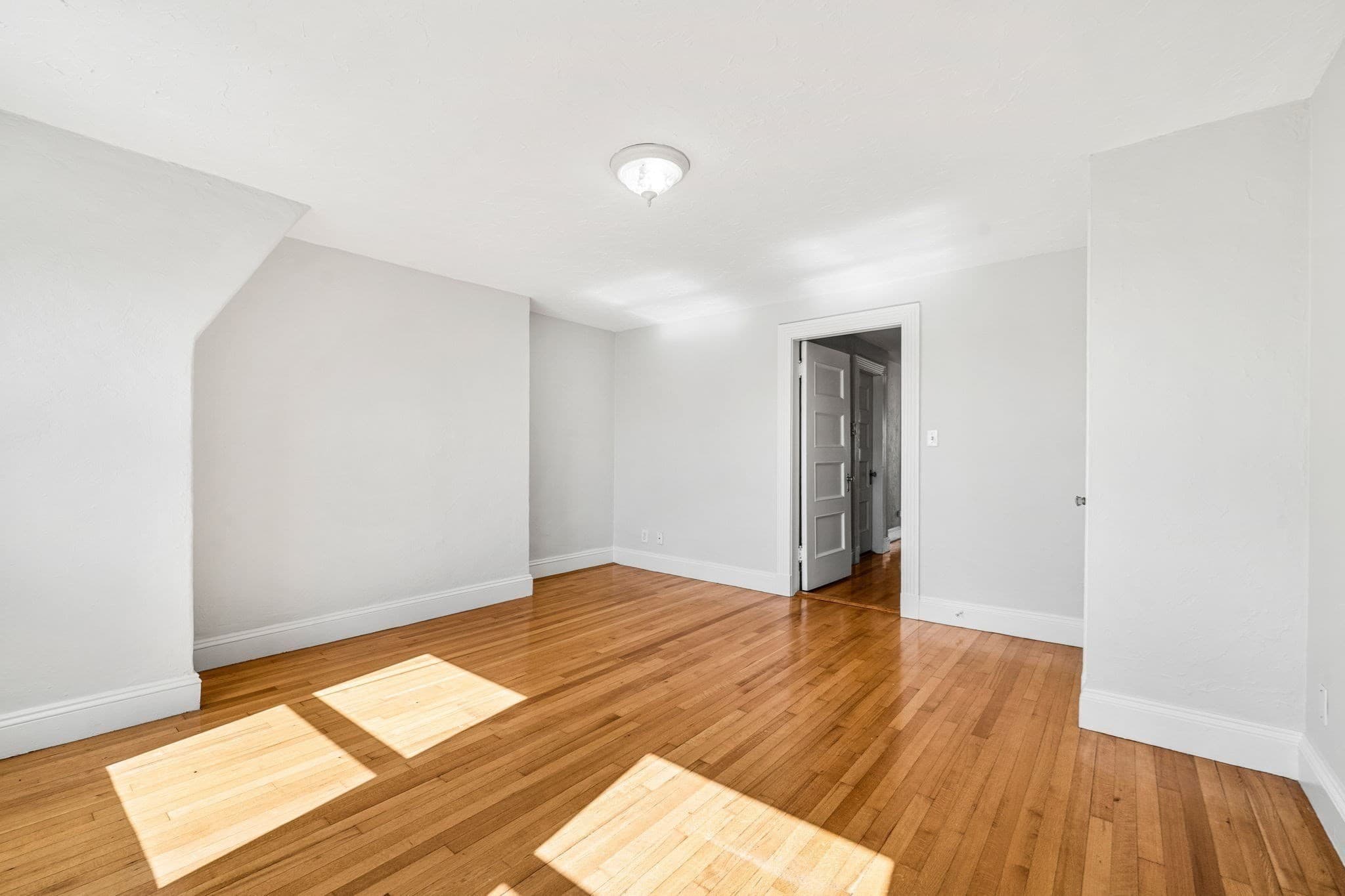 Condominium at 38 Elm St # 4, Worcester MA 01609, photo 19 of 41