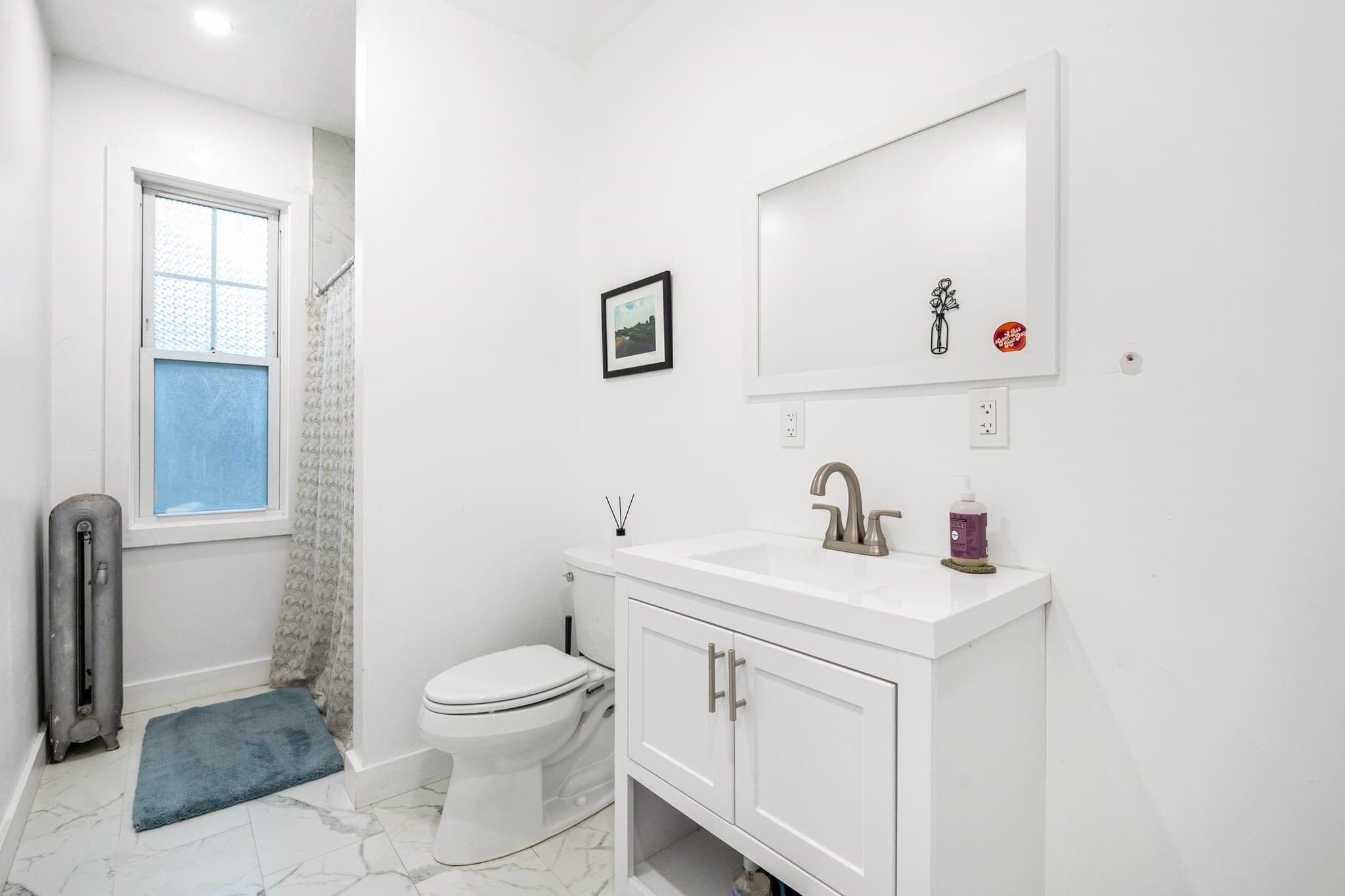 Apartment at 22 Hartshorn Ave # 2, Worcester MA 01602, photo 9 of 20