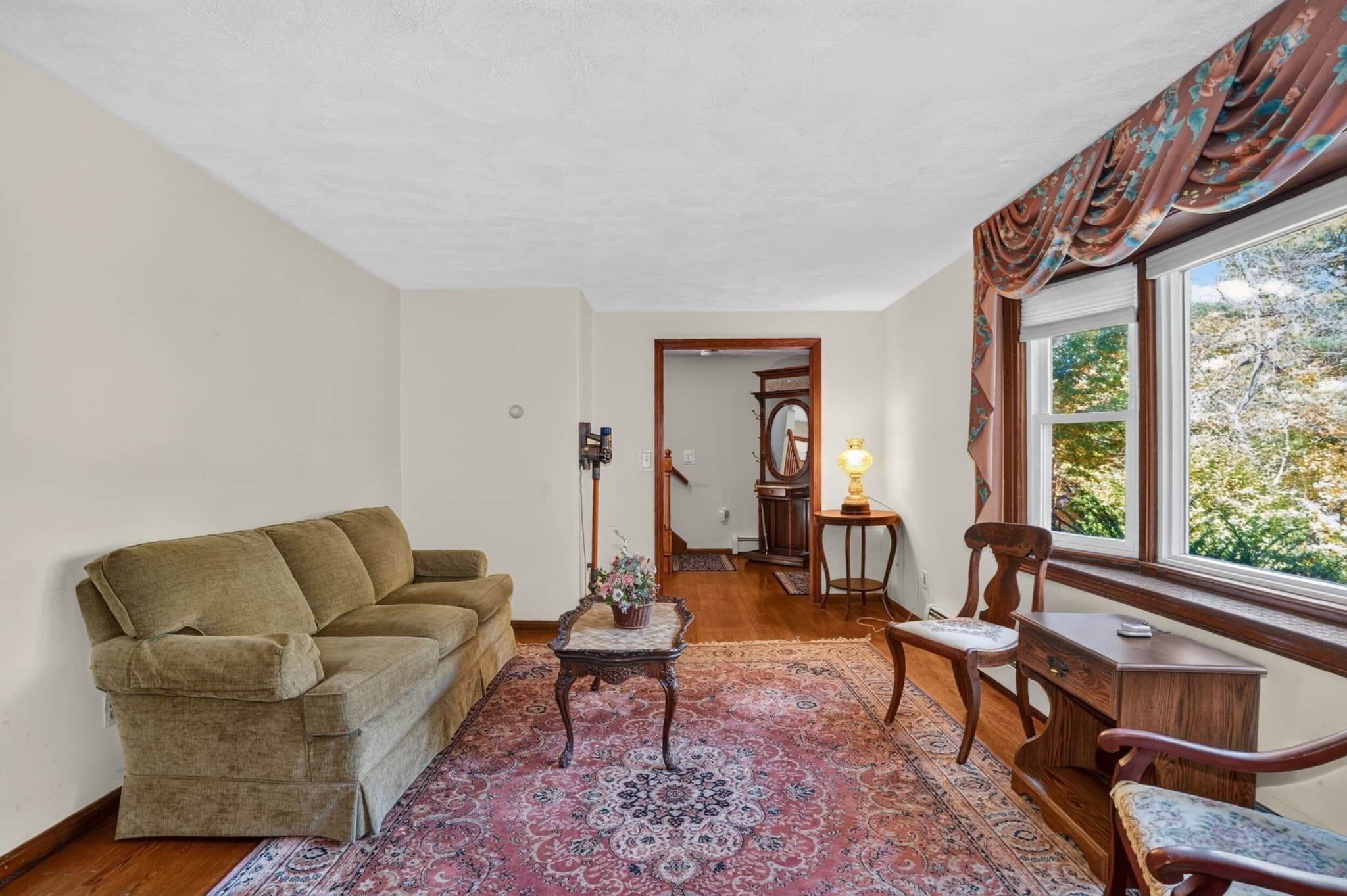 Single Family Residence at 264 Bigelow St, Marlborough MA 01752, photo 10 of 35