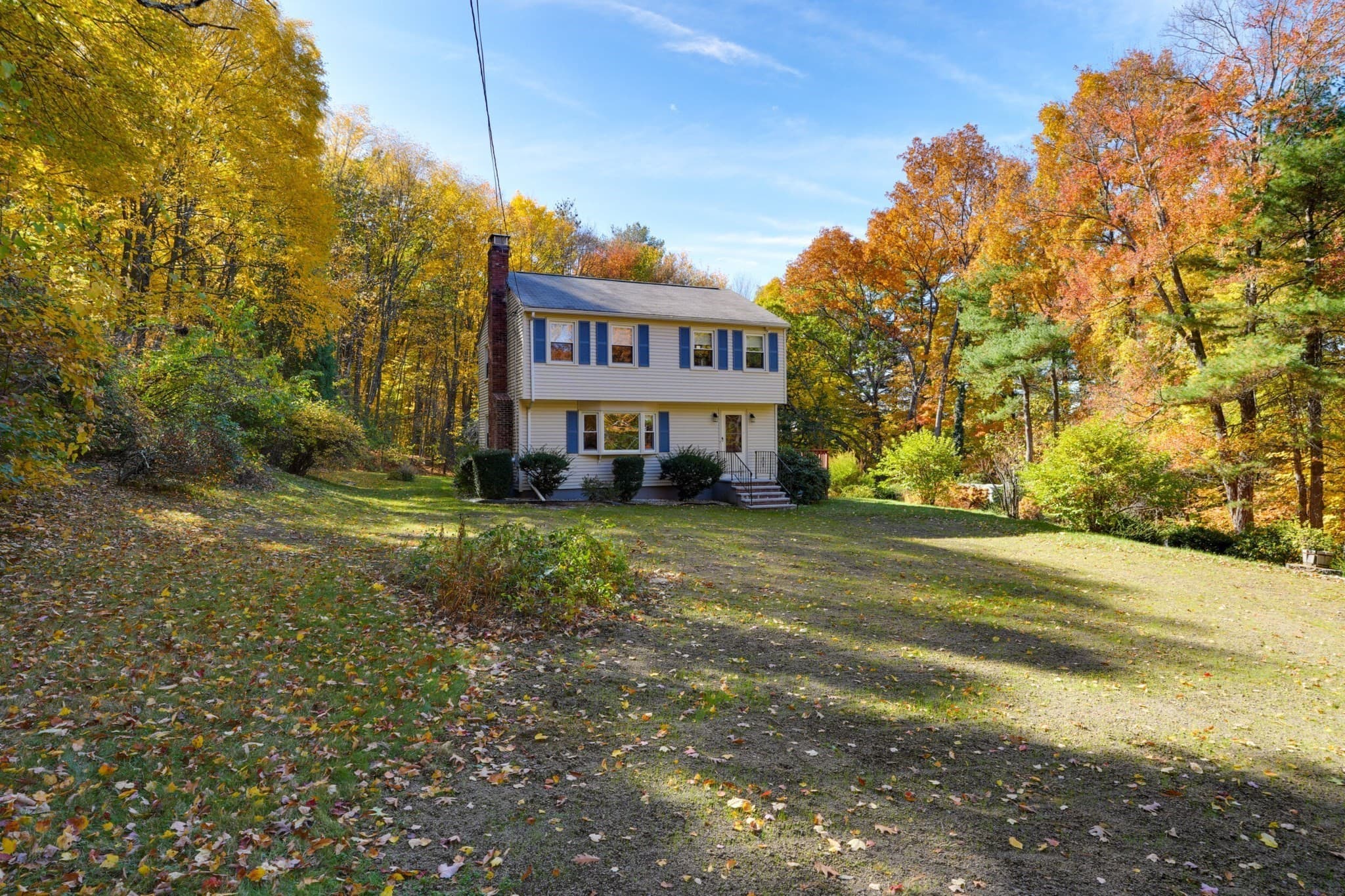 Single Family Residence at 264 Bigelow St, Marlborough MA 01752, photo 4 of 35