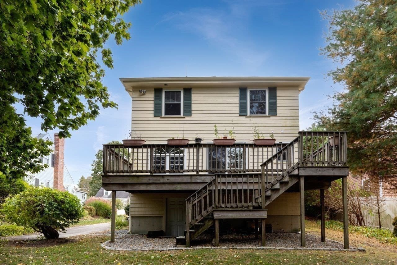 Single Family Residence at 39 Wampatuck Rd, Braintree MA 02184, photo 3 of 36
