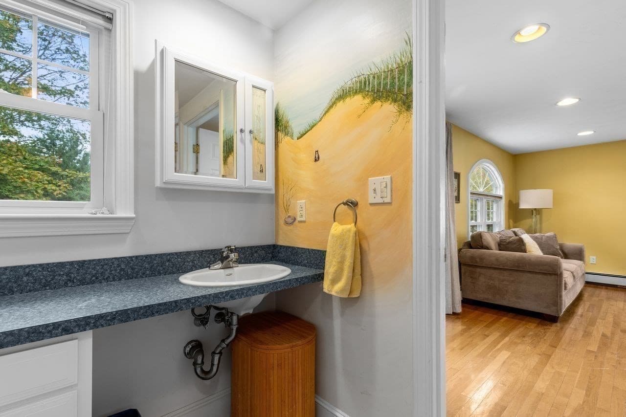 Single Family Residence at 39 Wampatuck Rd, Braintree MA 02184, photo 21 of 36