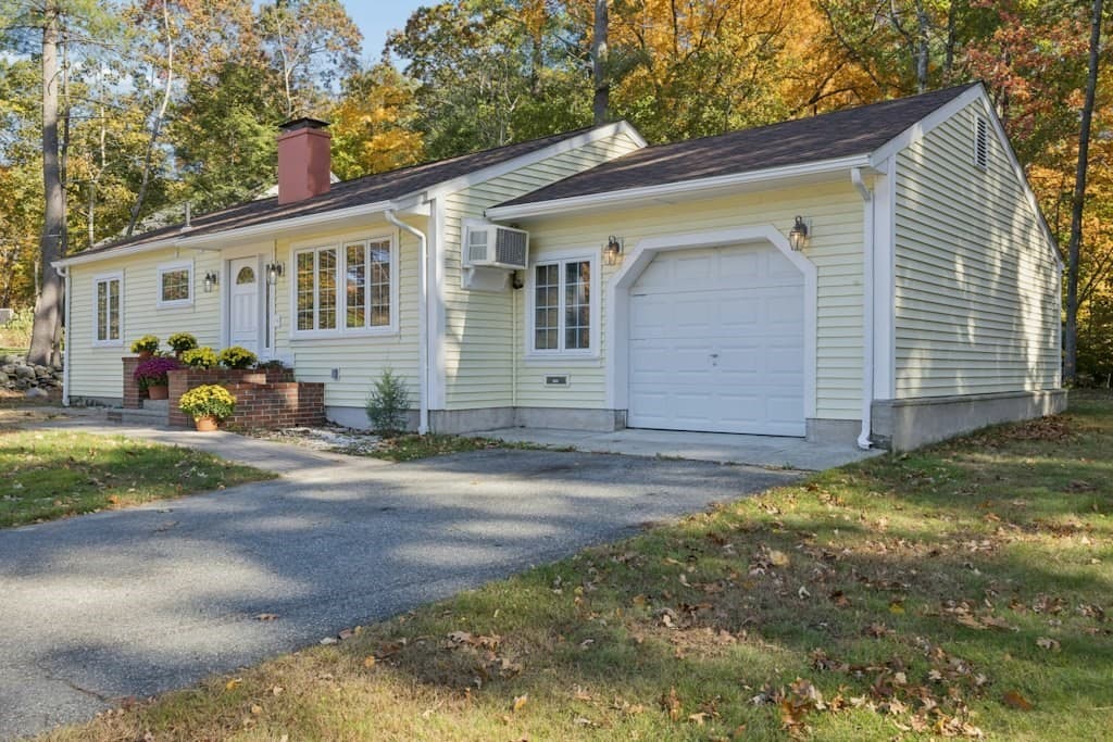 67 Crestwood Drive, Northborough MA 01532