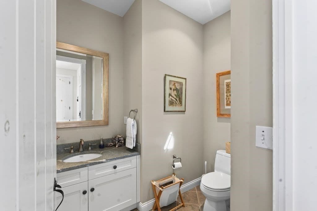 Single Family Residence at 91 Litchfield Rd, Edgartown MA 02539, photo 24 of 38