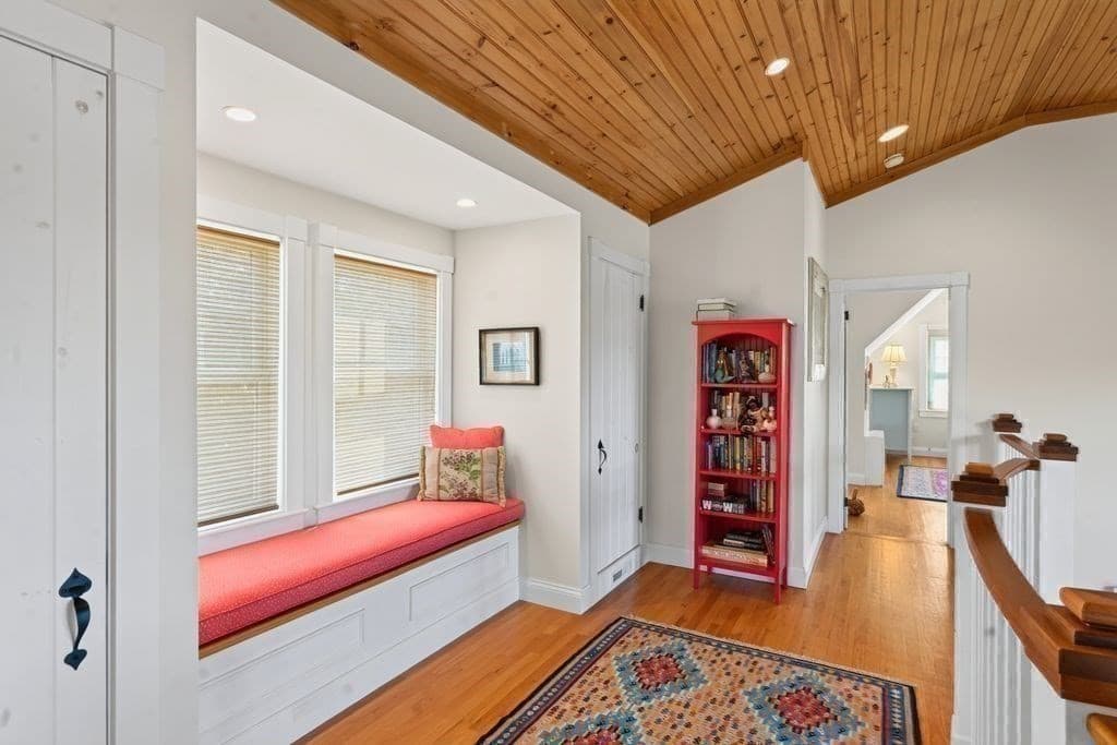 Single Family Residence at 91 Litchfield Rd, Edgartown MA 02539, photo 21 of 38