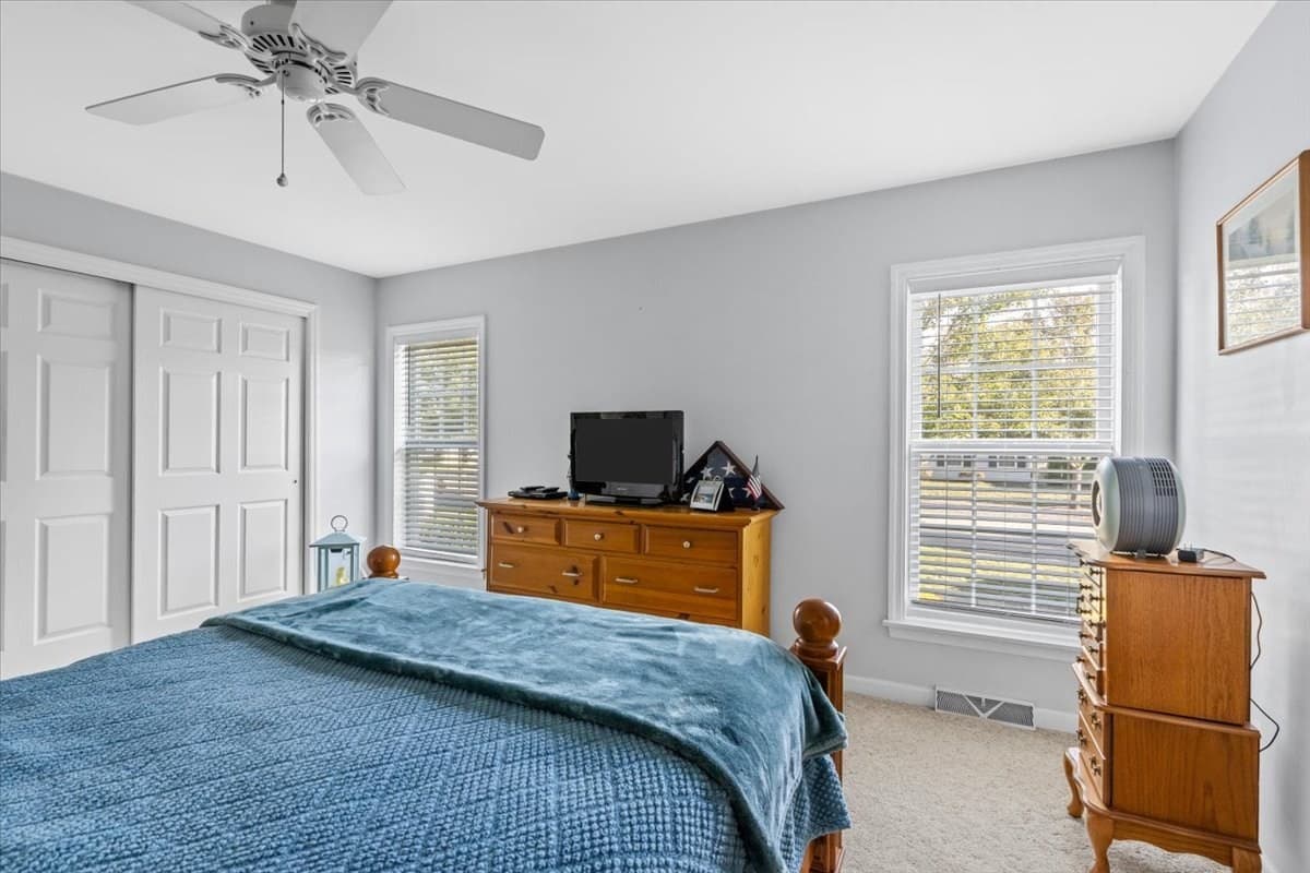 Mobile Home at 37 Willow Bend Blvd, Plymouth MA 02360, photo 20 of 40