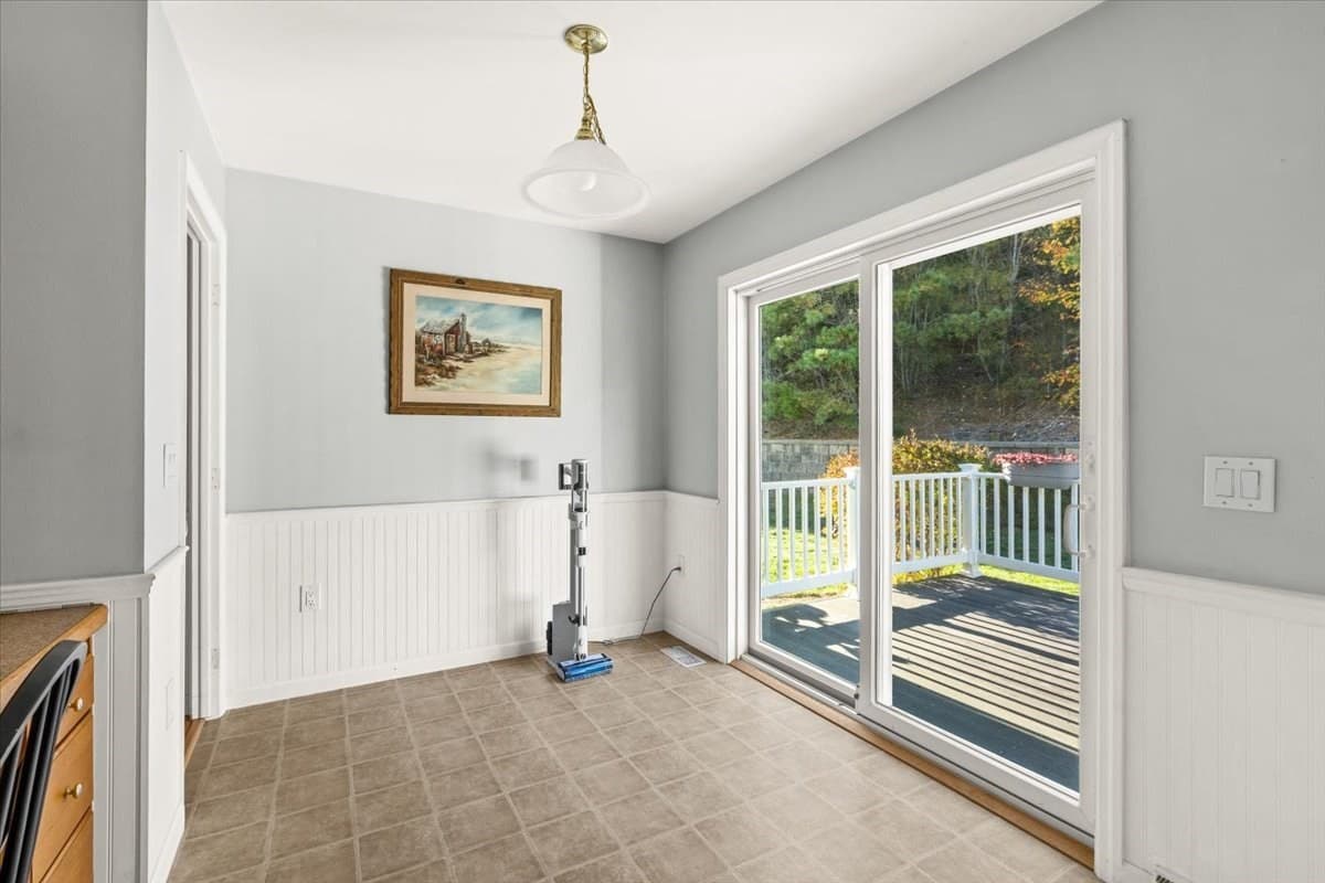 Mobile Home at 37 Willow Bend Blvd, Plymouth MA 02360, photo 24 of 40