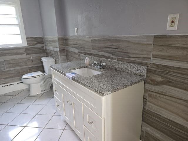 Single Family Residence at 28 Arnold St, Taunton MA 02780, photo 16 of 22