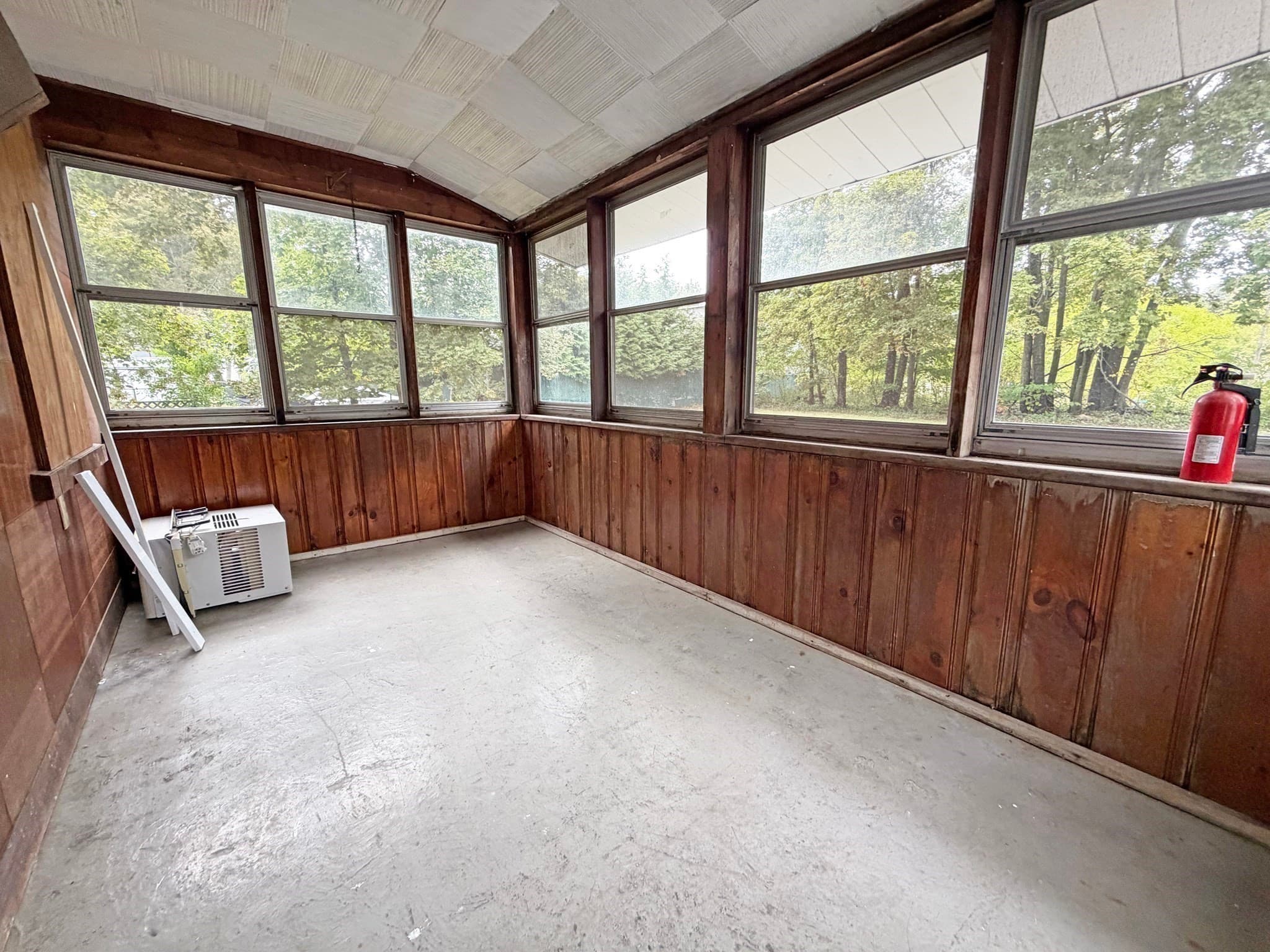 Apartment at 75 Dale St # 1, Waltham MA 02451, photo 13 of 13