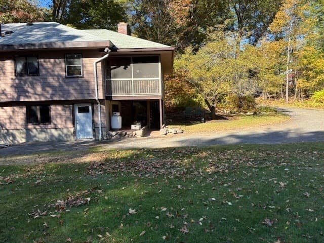 Single Family Residence at 152 River Street, Middleton MA 01949, photo 6 of 35