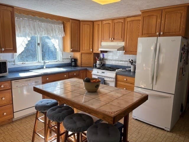 Single Family Residence at 152 River Street, Middleton MA 01949, photo 17 of 35