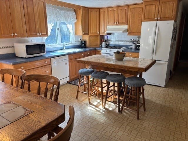 Single Family Residence at 152 River Street, Middleton MA 01949, photo 16 of 35