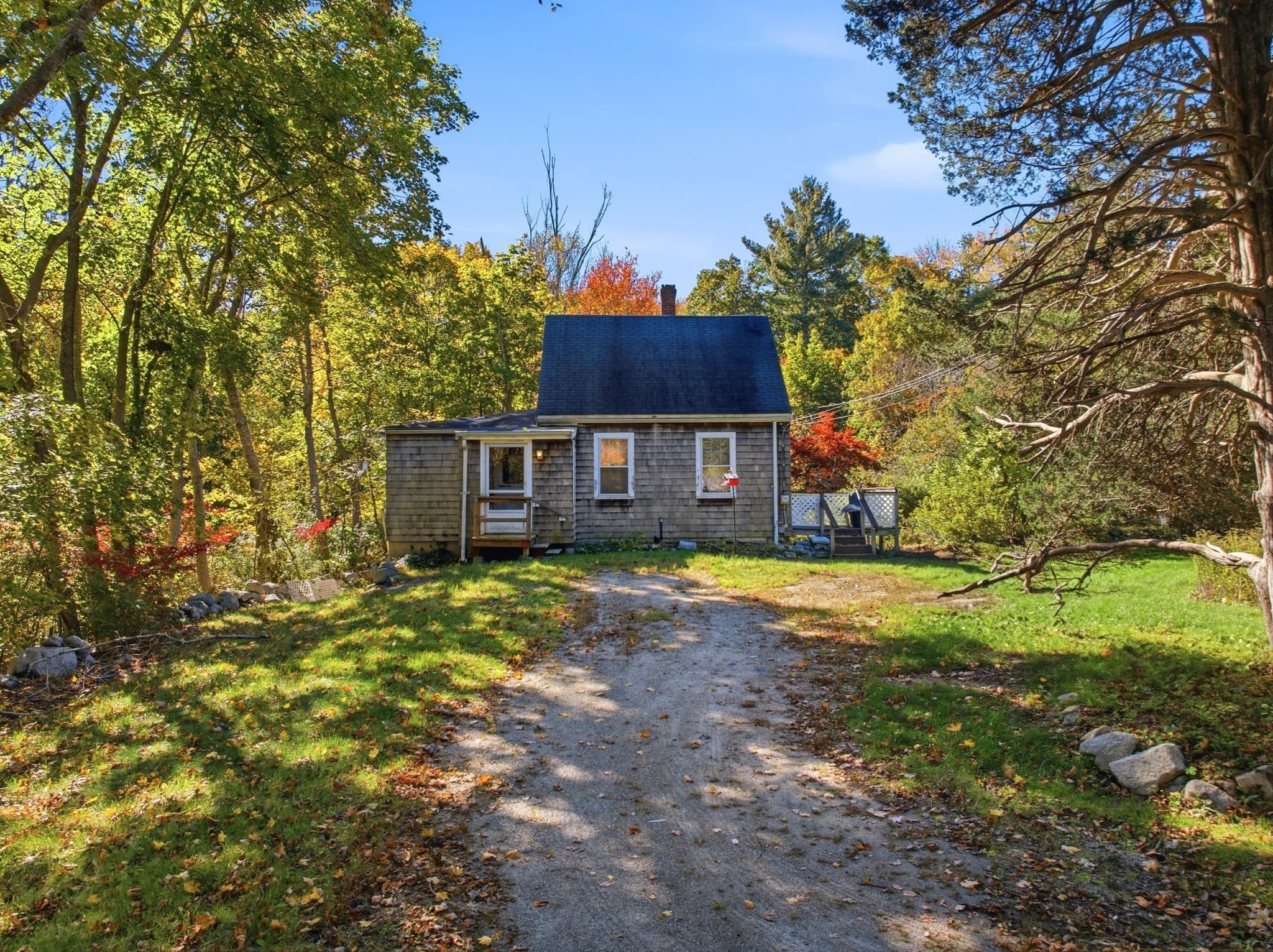 Single Family Residence at 260 Main St, Norwell MA 02061, photo 2 of 6