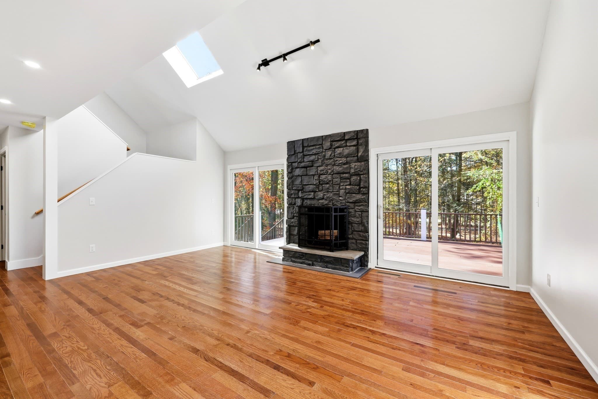 Single Family Residence at 139 E Hill Rd, Brimfield MA 01010, photo 6 of 42
