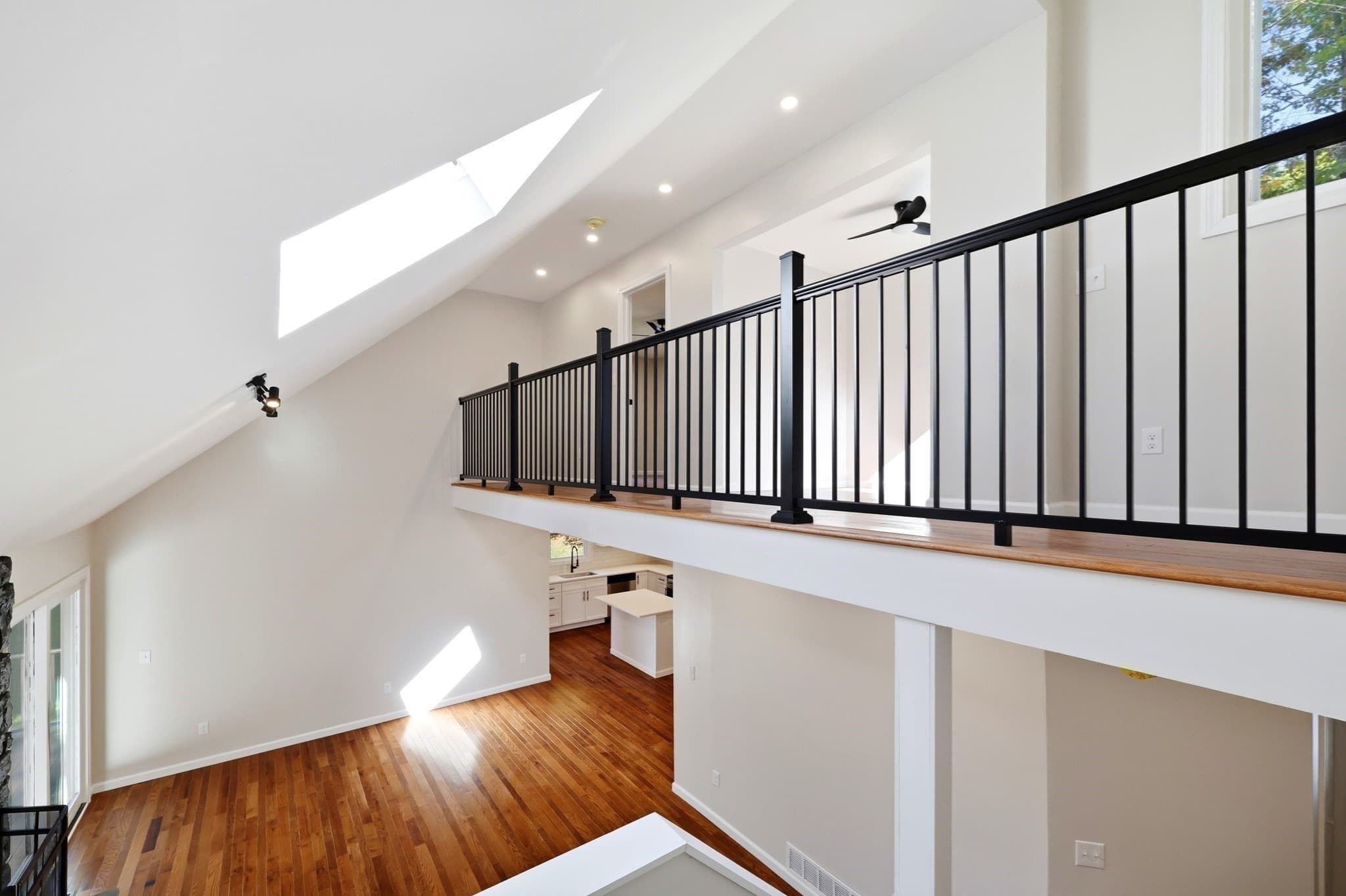 Single Family Residence at 139 E Hill Rd, Brimfield MA 01010, photo 22 of 42