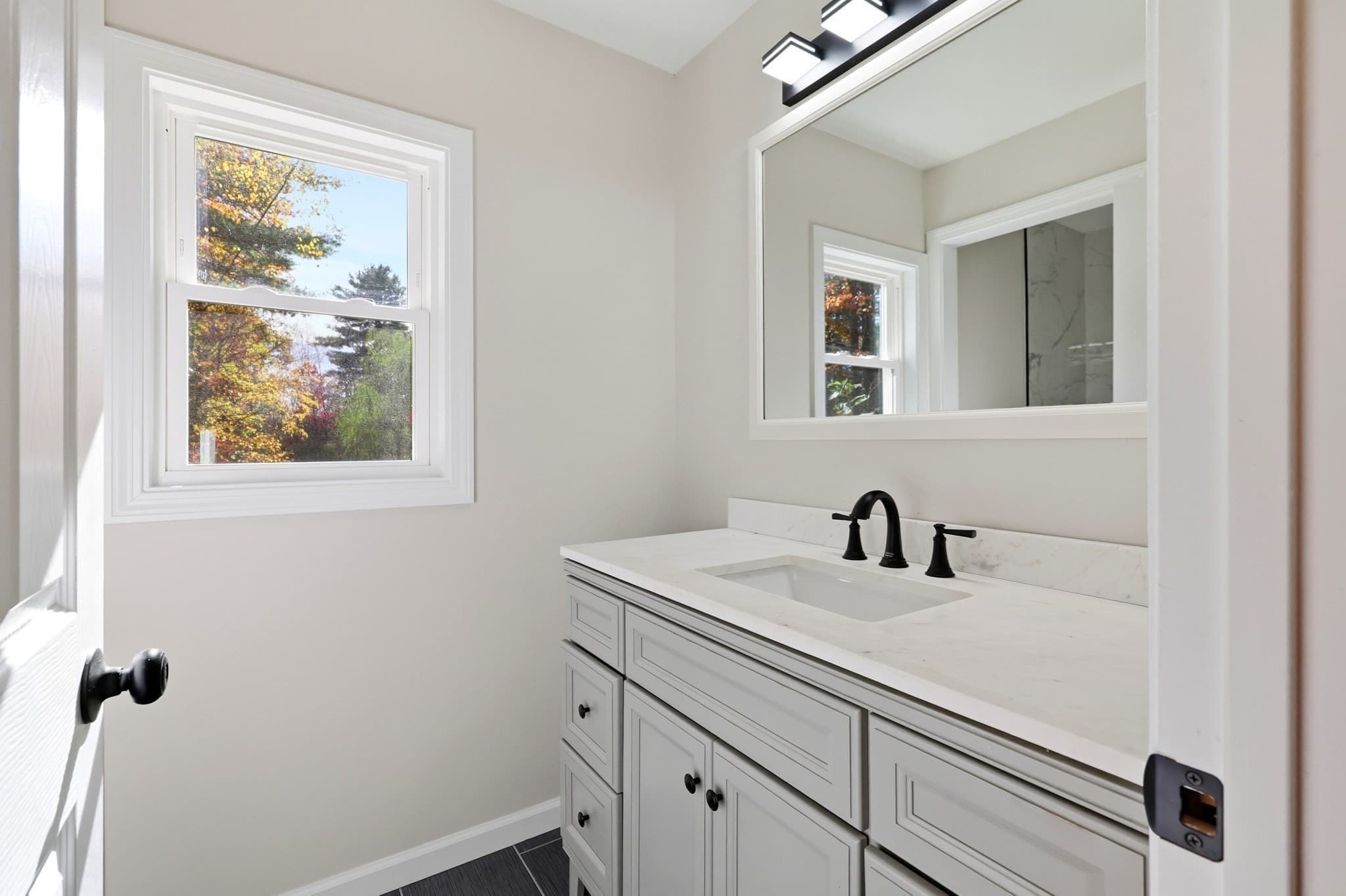 Single Family Residence at 139 E Hill Rd, Brimfield MA 01010, photo 14 of 42