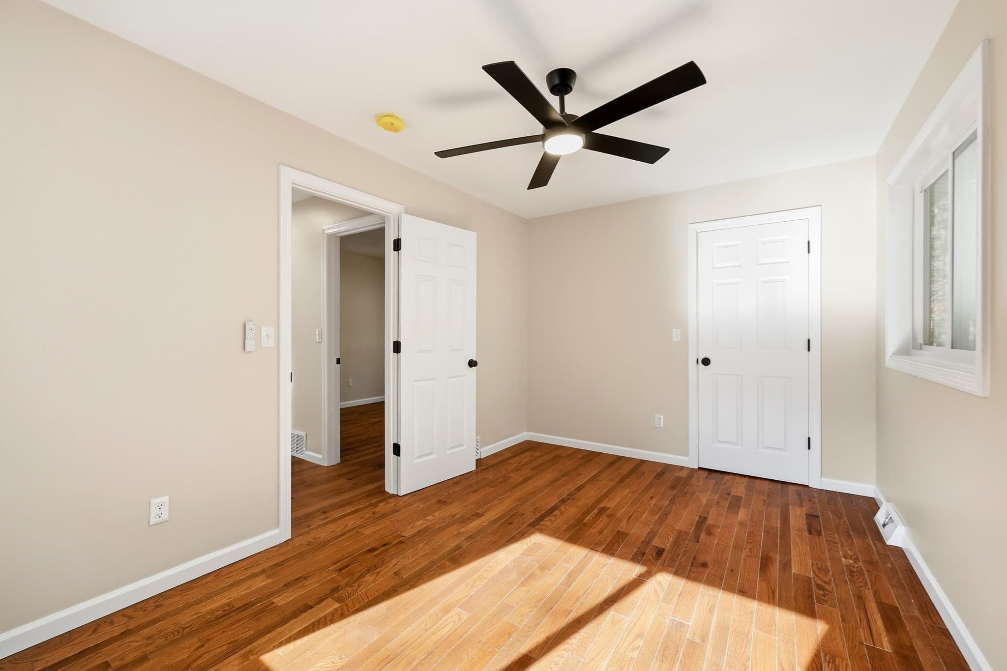 Single Family Residence at 139 E Hill Rd, Brimfield MA 01010, photo 21 of 42