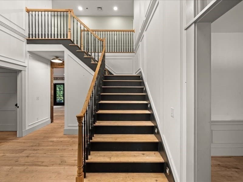 Single Family Residence at 139 Newland St, Norton MA 02766, photo 7 of 41