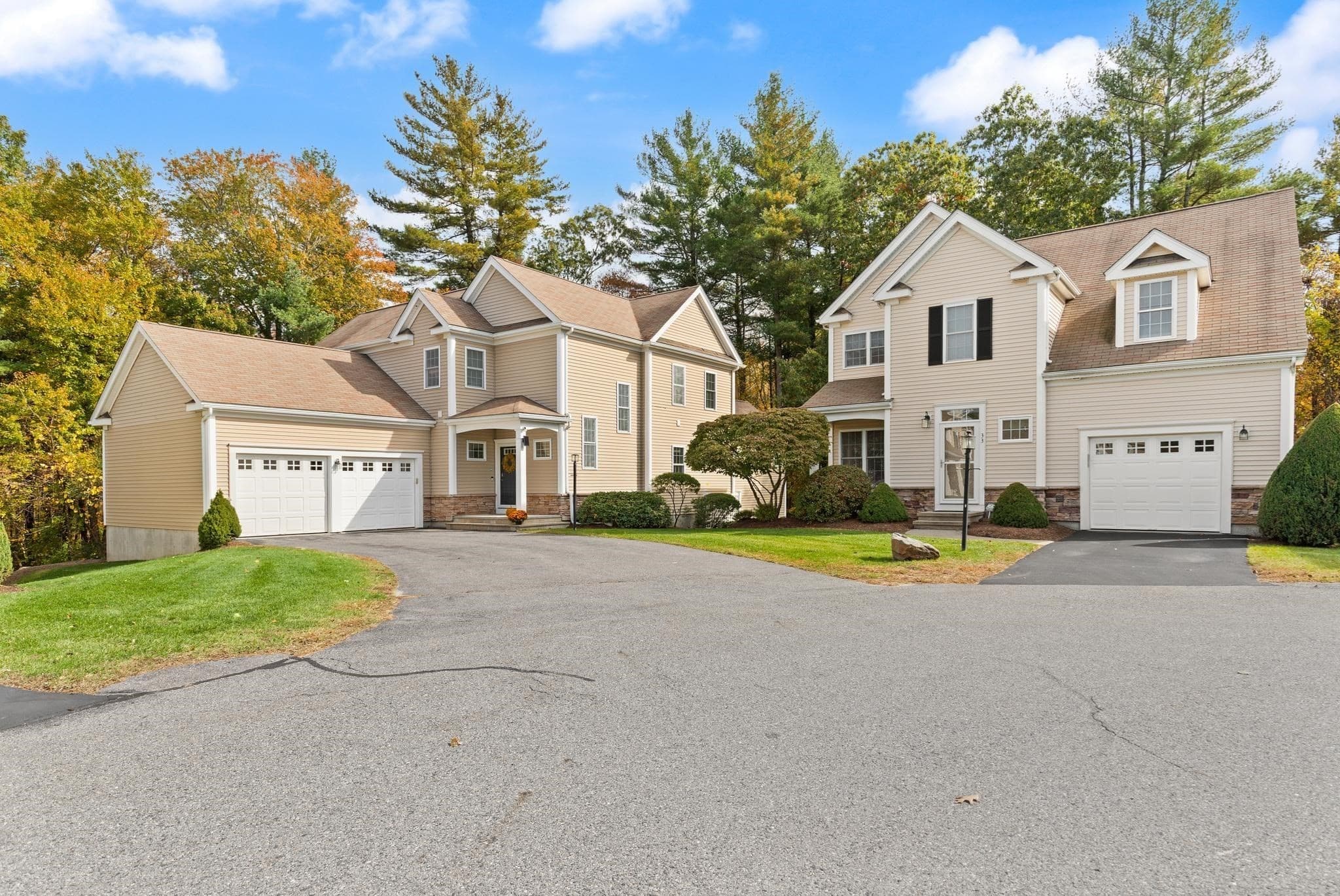 Single Family Residence at 35 Daisy Ln # 35, Raynham MA 02767, photo 4 of 42