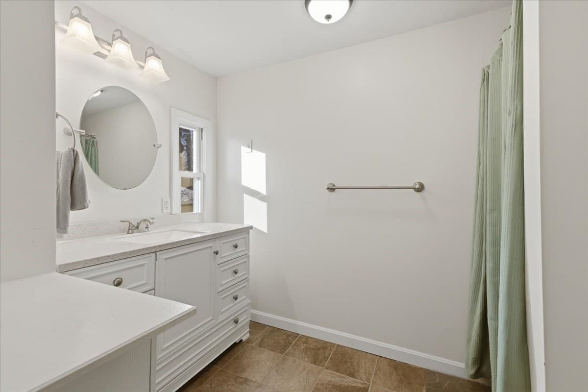 Mobile Home at 5 Alpine St, Rockland MA 02370, photo 28 of 39
