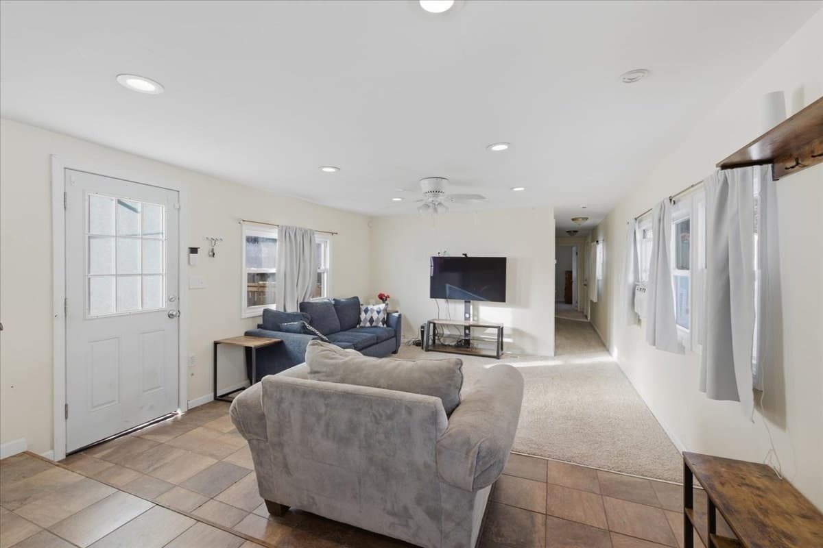 Mobile Home at 5 Alpine St, Rockland MA 02370, photo 10 of 39