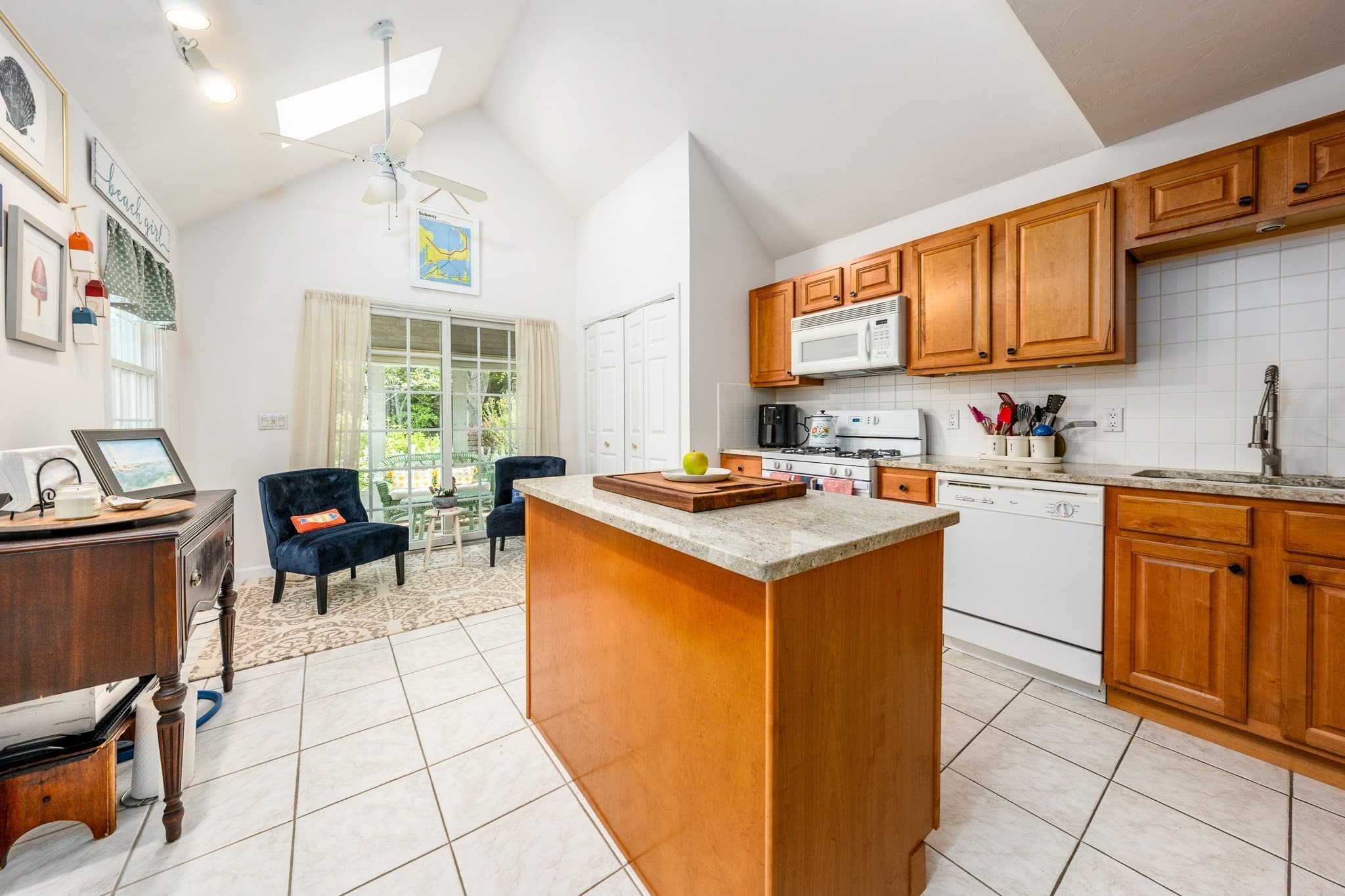 Condominium at 32 Red Cedar Rd # 32, Mashpee MA 02649, photo 11 of 36