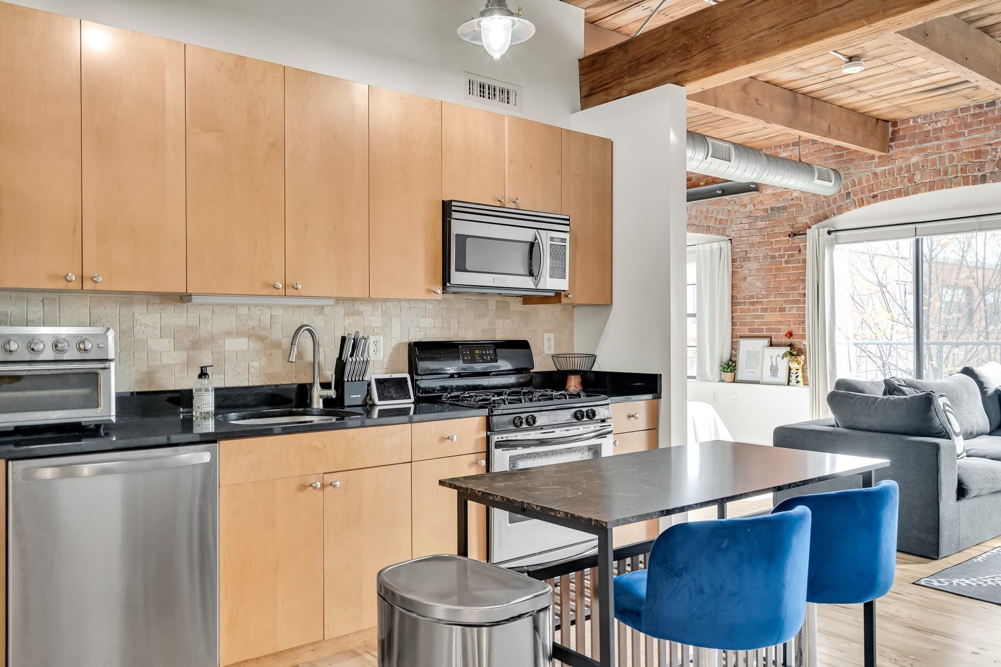 Condominium at 210 Broadway # 304, Everett MA 02149, photo 7 of 29