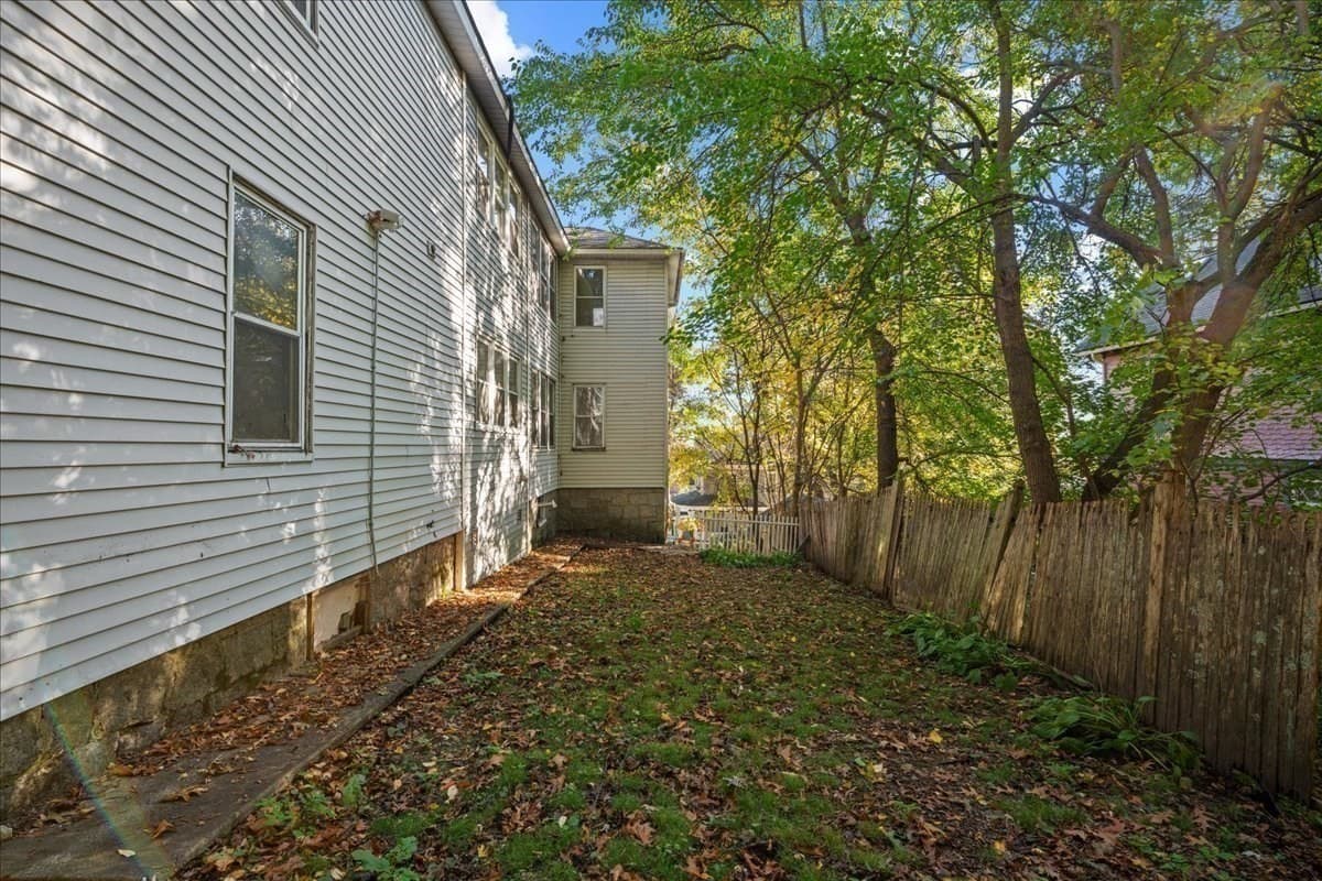 Apartment at 15 Circuit Ave E # 1, Worcester MA 01603, photo 26 of 26