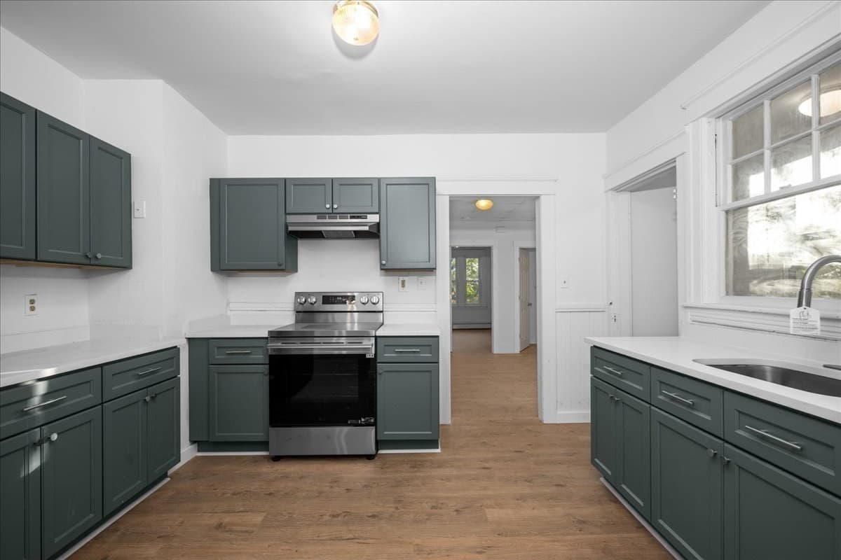 Apartment at 15 Circuit Ave E # 1, Worcester MA 01603, photo 9 of 26