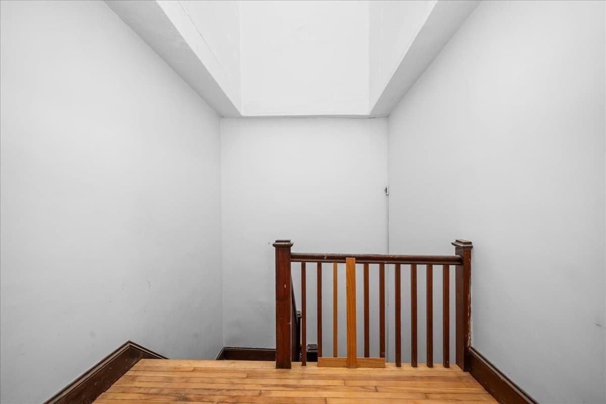 Apartment at 15 Circuit Ave E # 1, Worcester MA 01603, photo 4 of 26