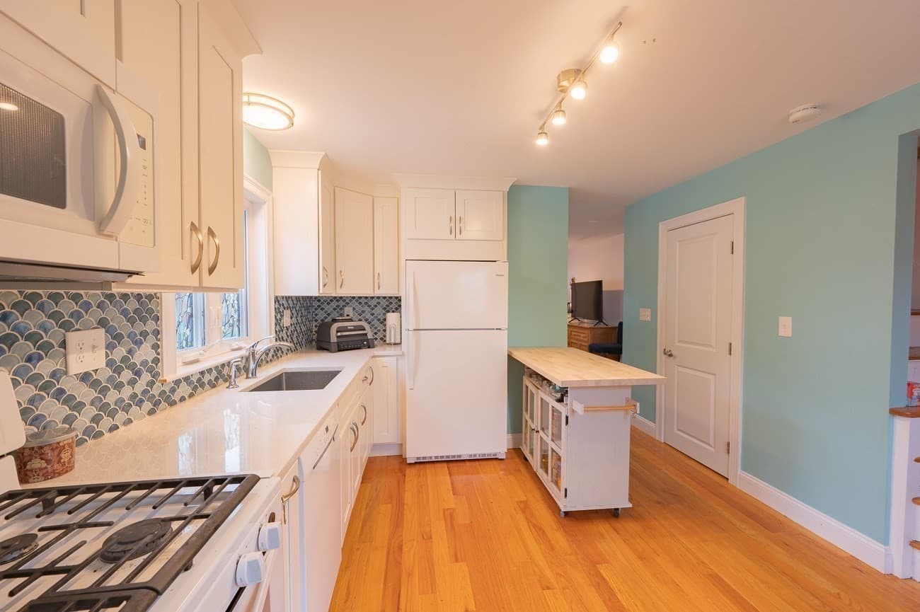 Single Family Residence at 28 Heathcote St, Boston MA 02131, photo 12 of 32