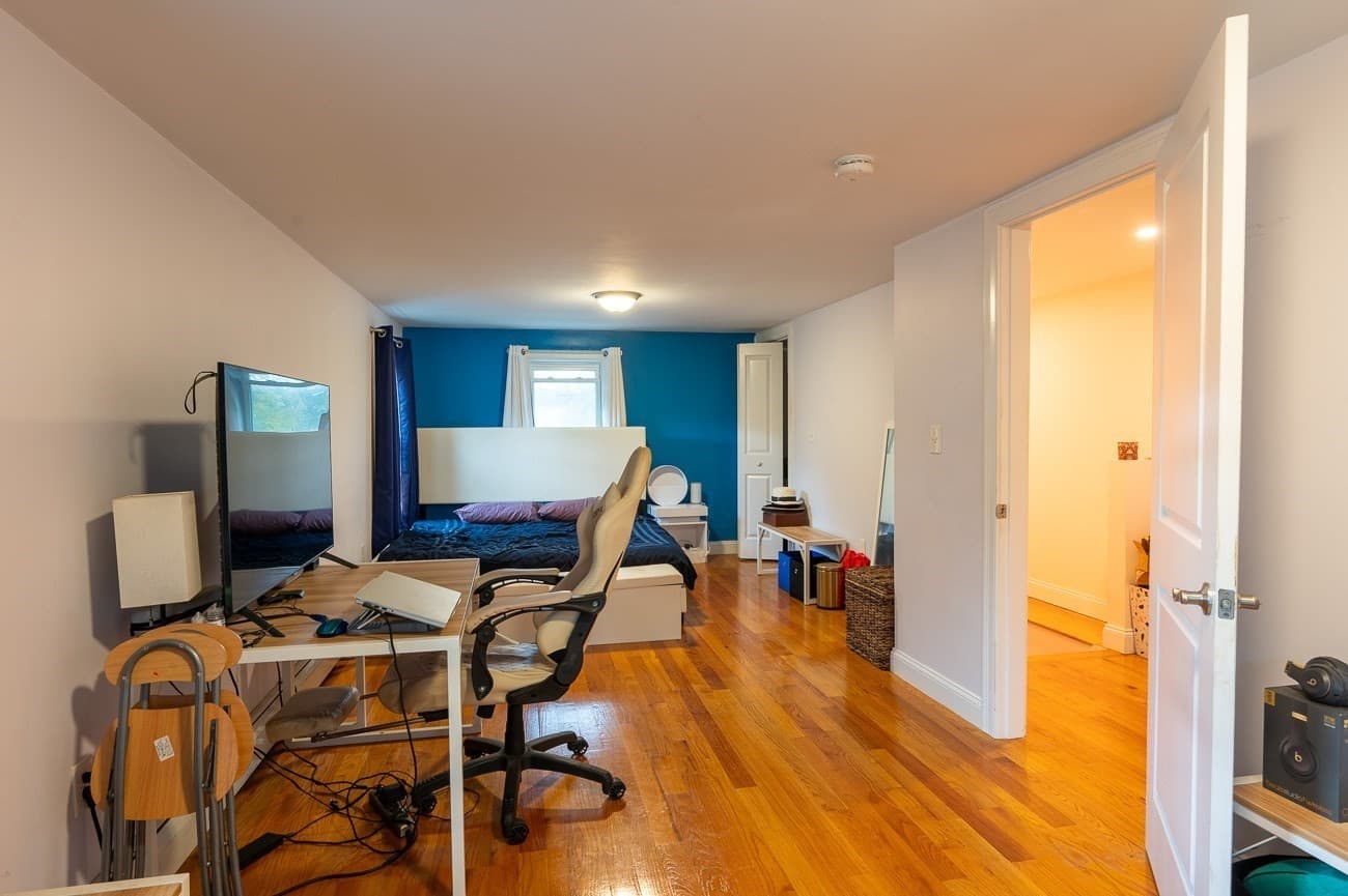 Single Family Residence at 28 Heathcote St, Boston MA 02131, photo 22 of 32