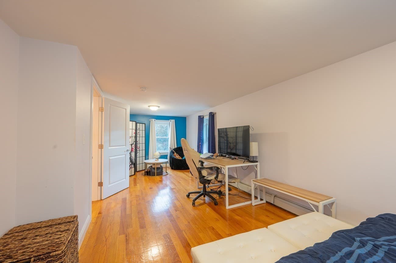 Single Family Residence at 28 Heathcote St, Boston MA 02131, photo 21 of 32