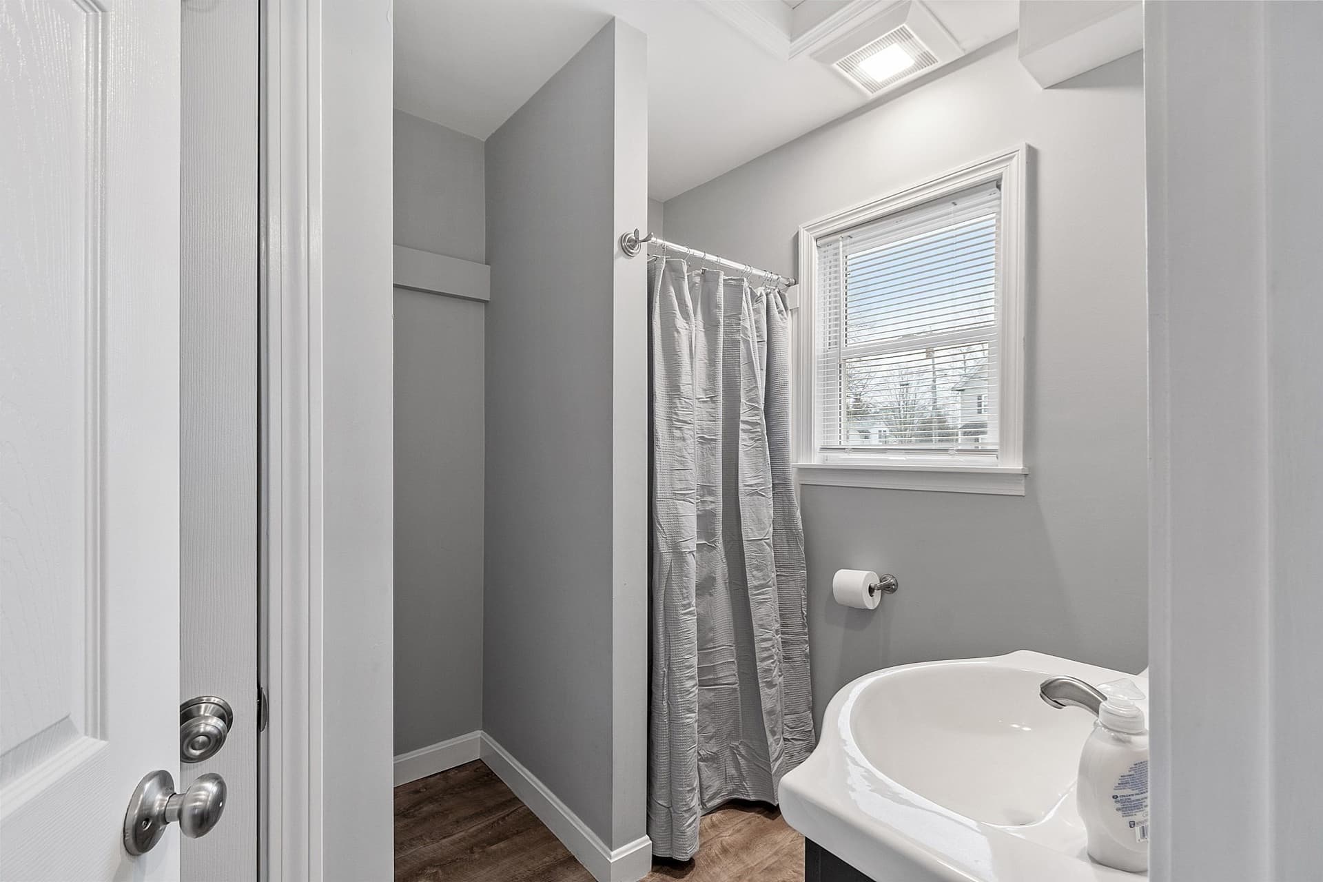 5+ Family - Rooming House at 113-115 Main Street, Pepperell MA 01463, photo 28 of 31