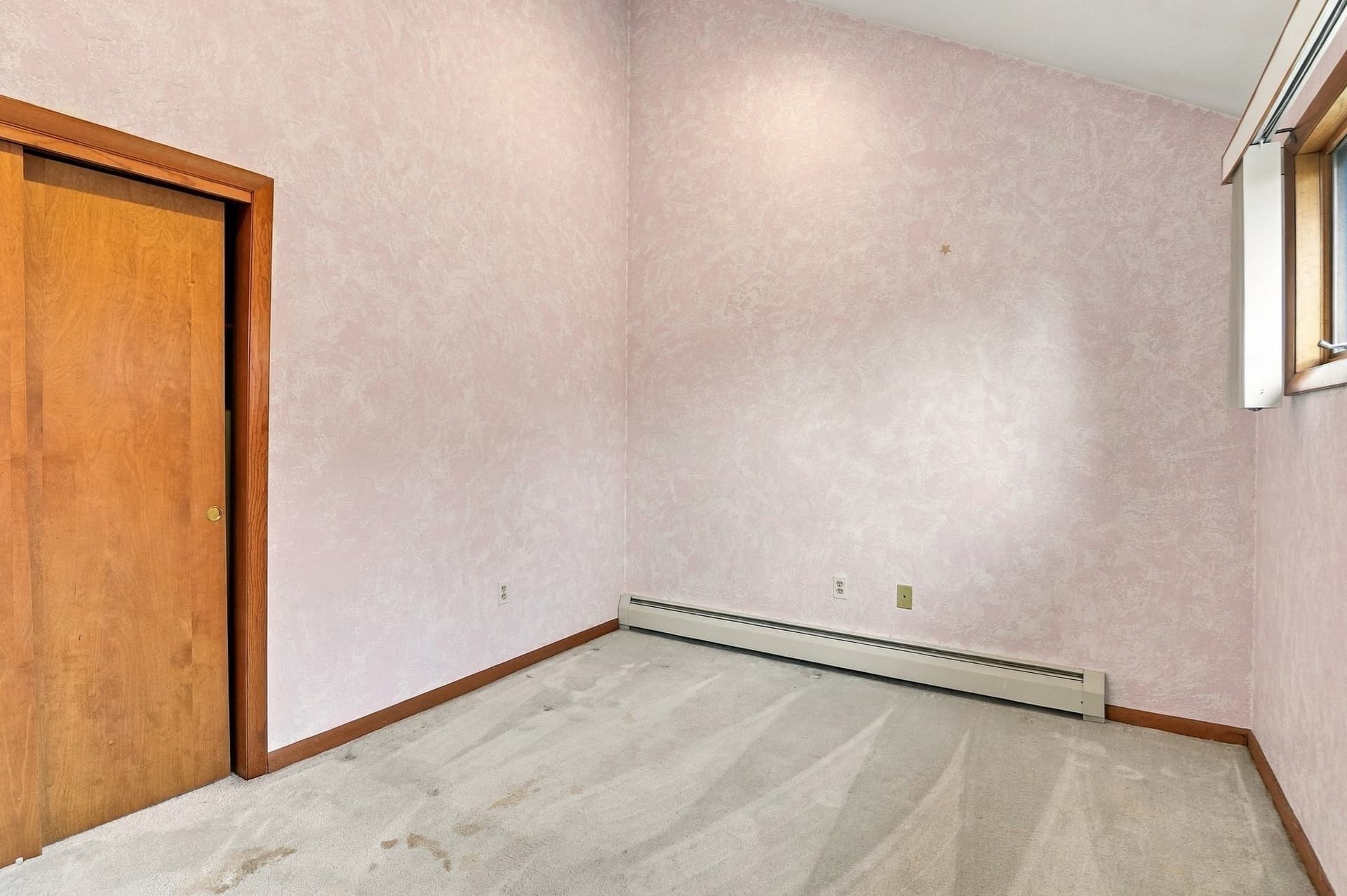 Single Family Residence at 29 Whisper Drive, Worcester MA 01609, photo 23 of 42
