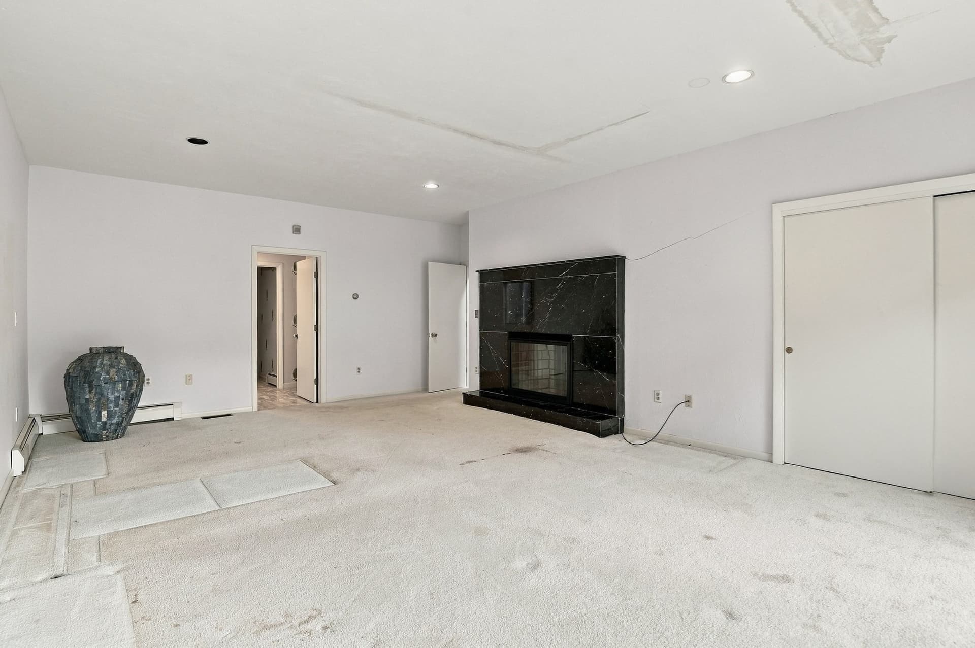Single Family Residence at 29 Whisper Drive, Worcester MA 01609, photo 19 of 42