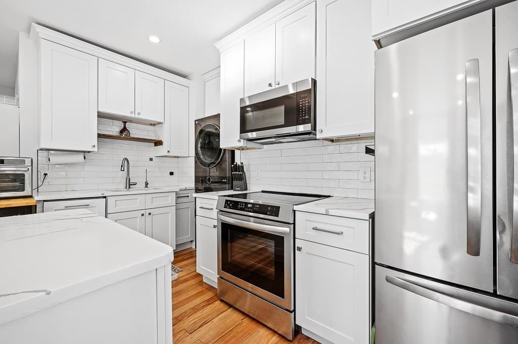 Single Family Residence at 2 Rolfe Ave, Worcester MA 01604, photo 31 of 42