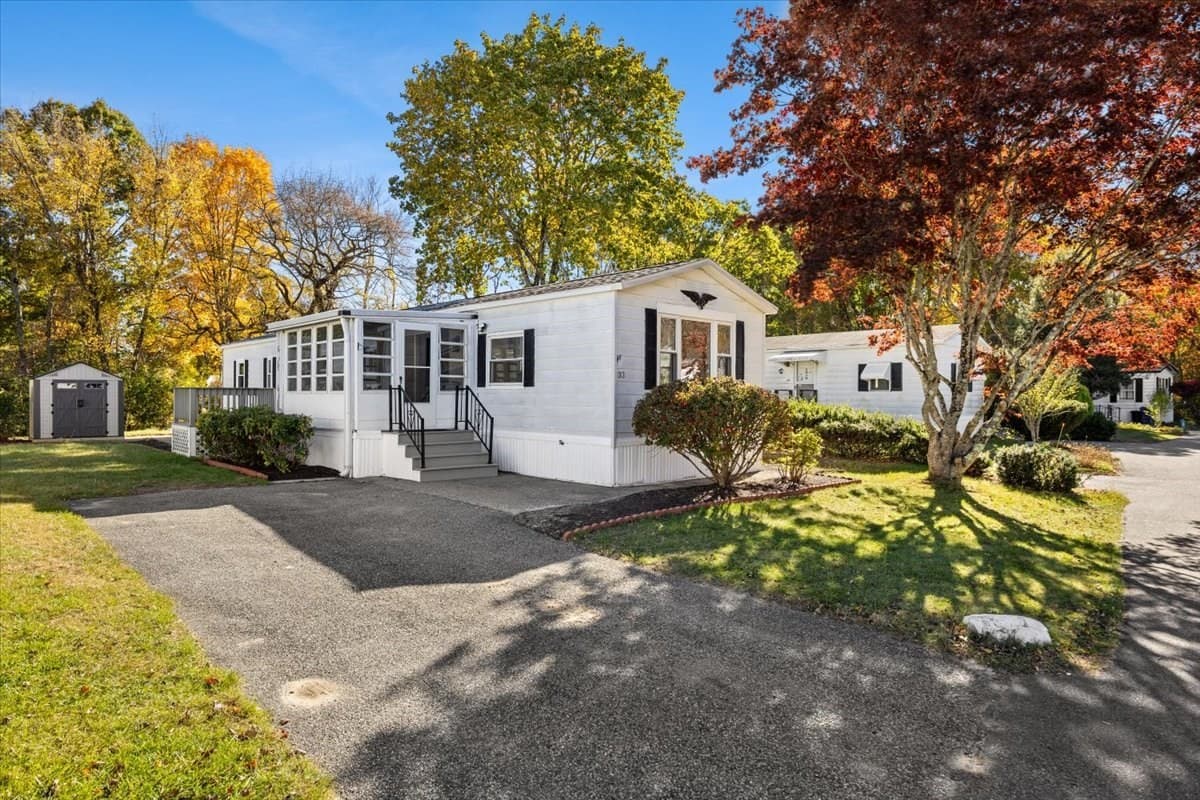 33 Thayer, Taunton MA 02780