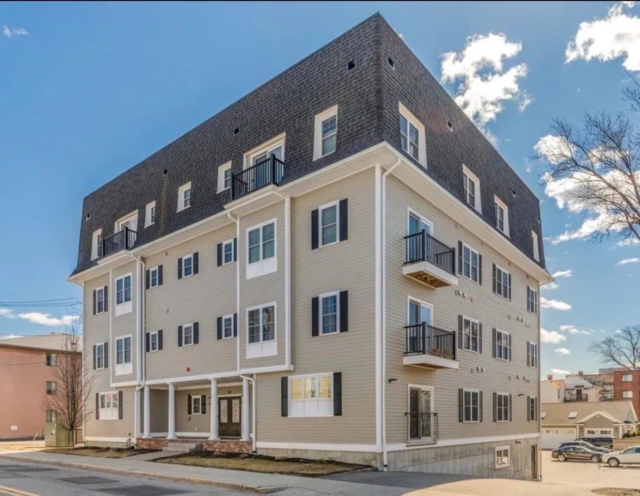 Apartment at 160 School # 2, Waltham MA 02451, photo 2 of 16