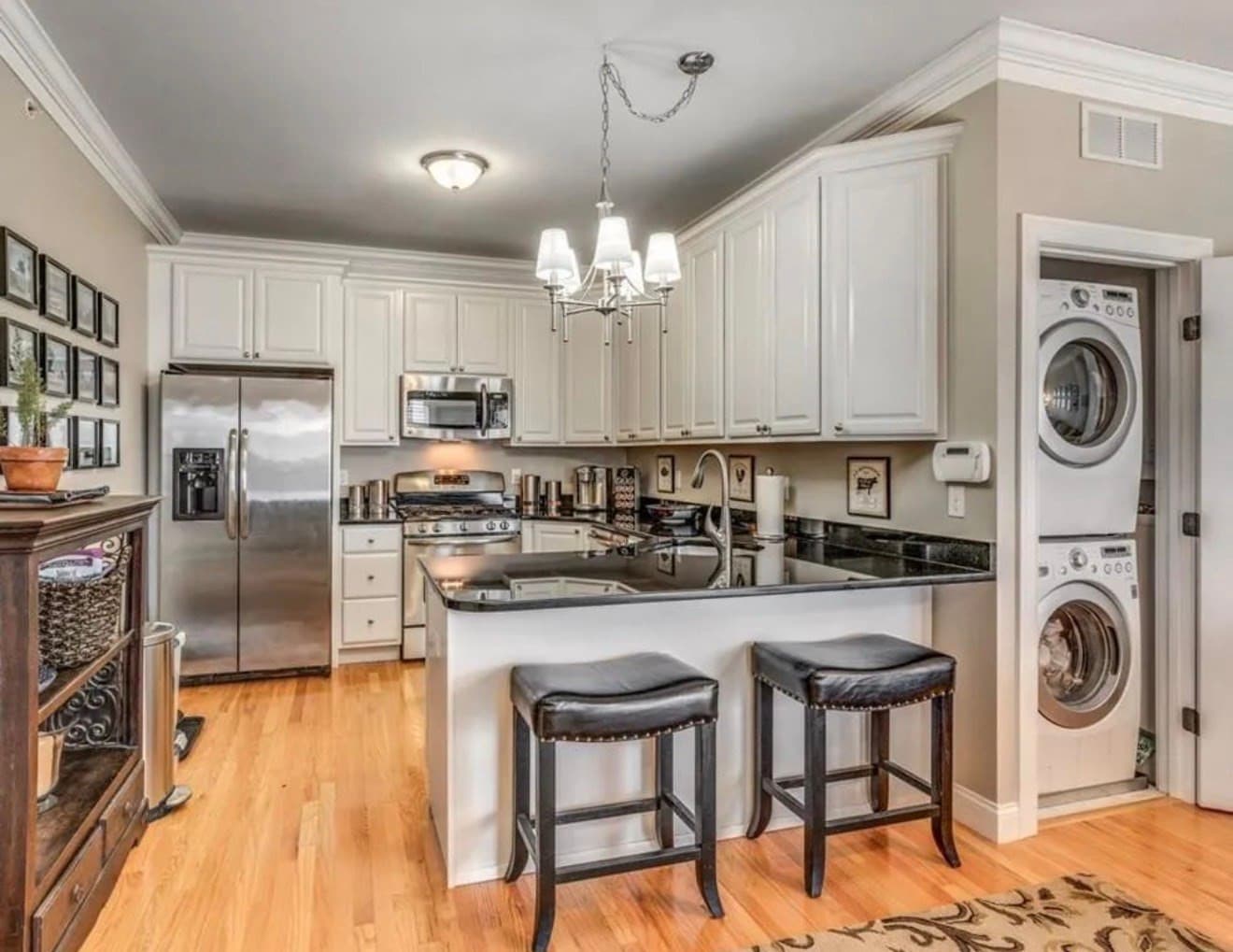 Apartment at 160 School # 2, Waltham MA 02451, photo 7 of 16