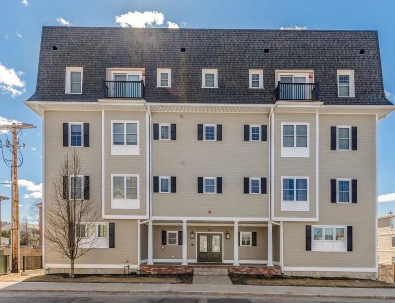 Apartment at 160 School # 2, Waltham MA 02451