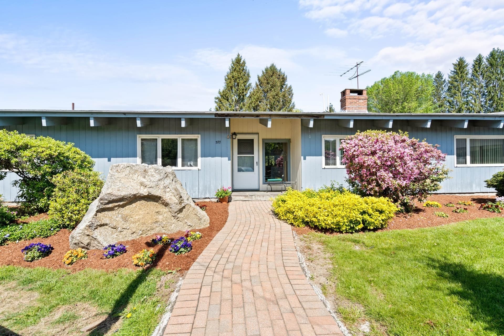 577 Great Rd, Stow MA 01775