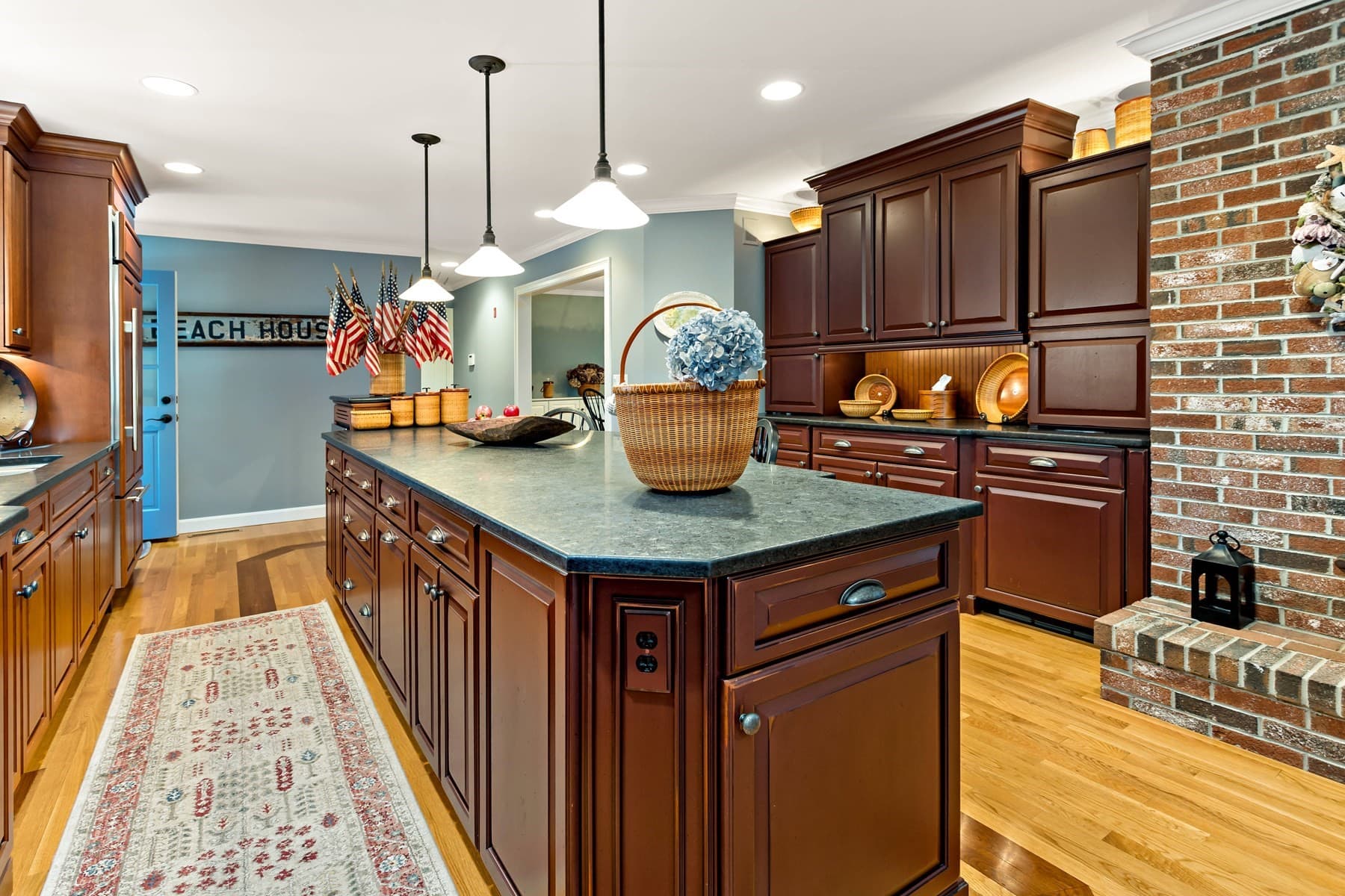 Single Family Residence at 79 Green Dunes Drive, Barnstable MA 02672, photo 8 of 42