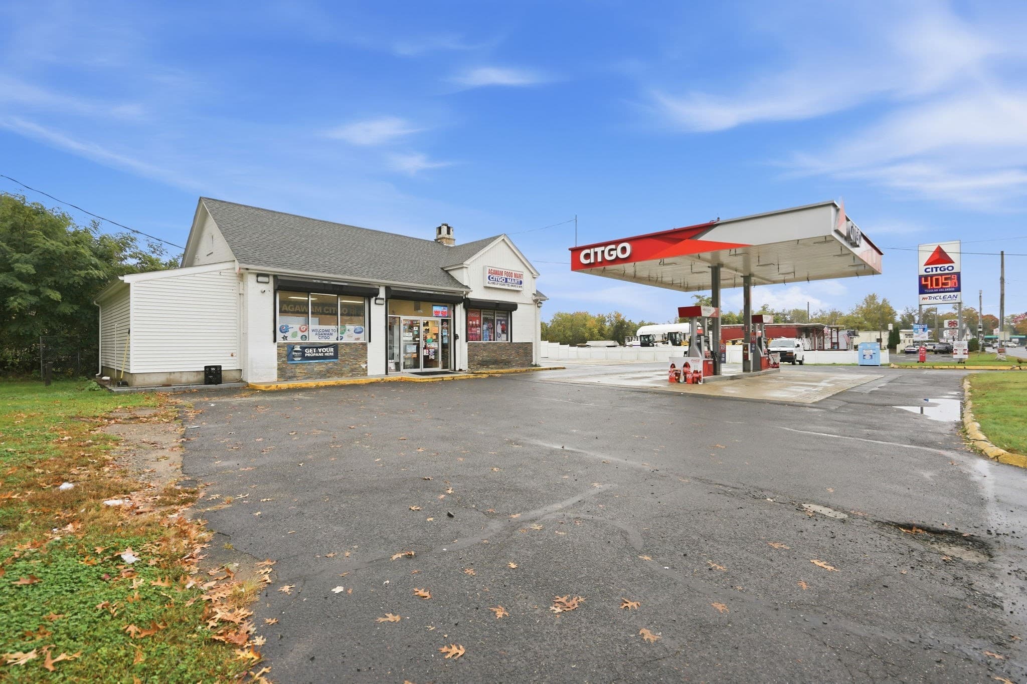 321 Main St, Agawam MA 01001