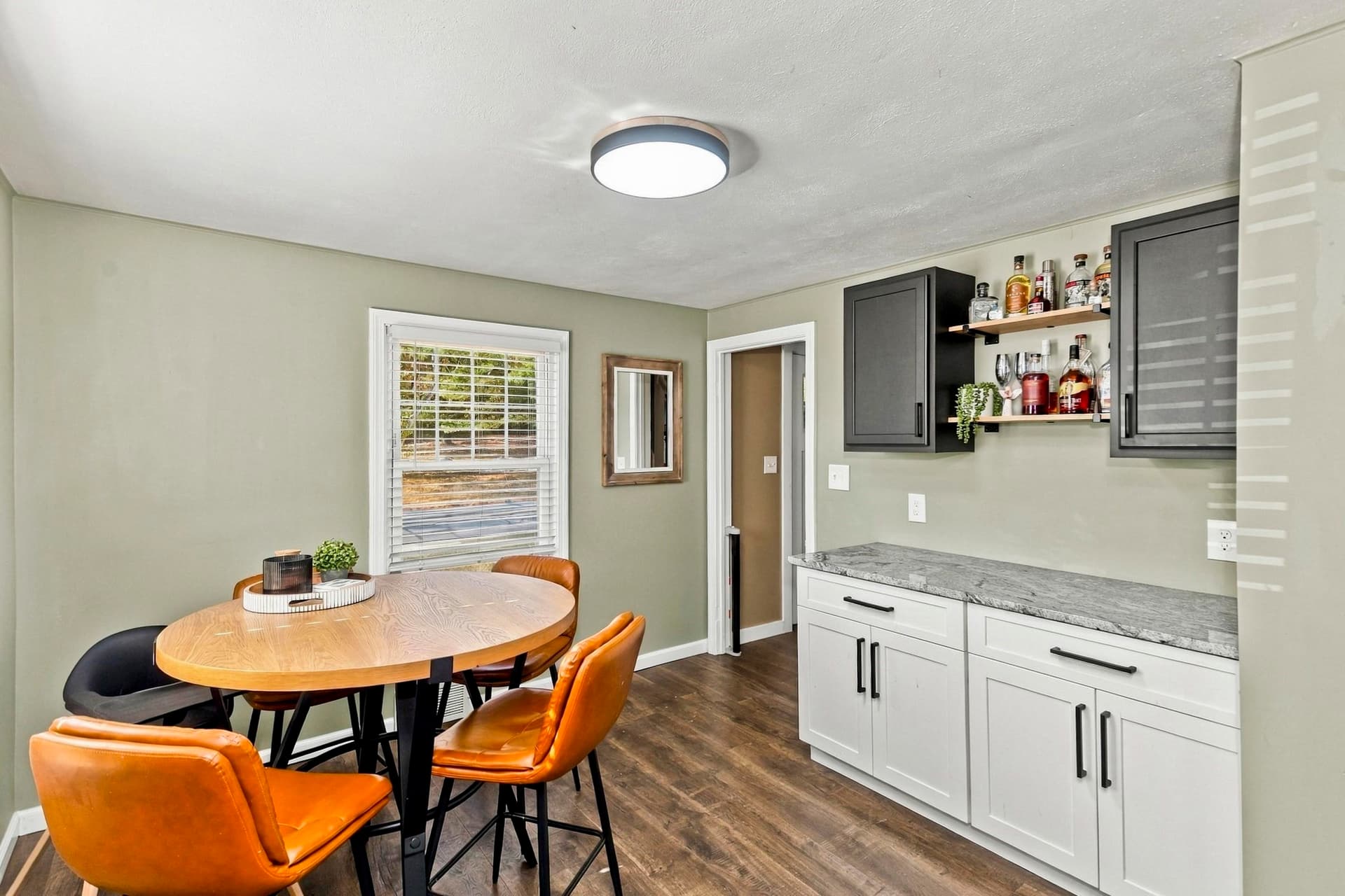 Single Family Residence at 465 E Mountain Rd, Westfield MA 01085, photo 13 of 41