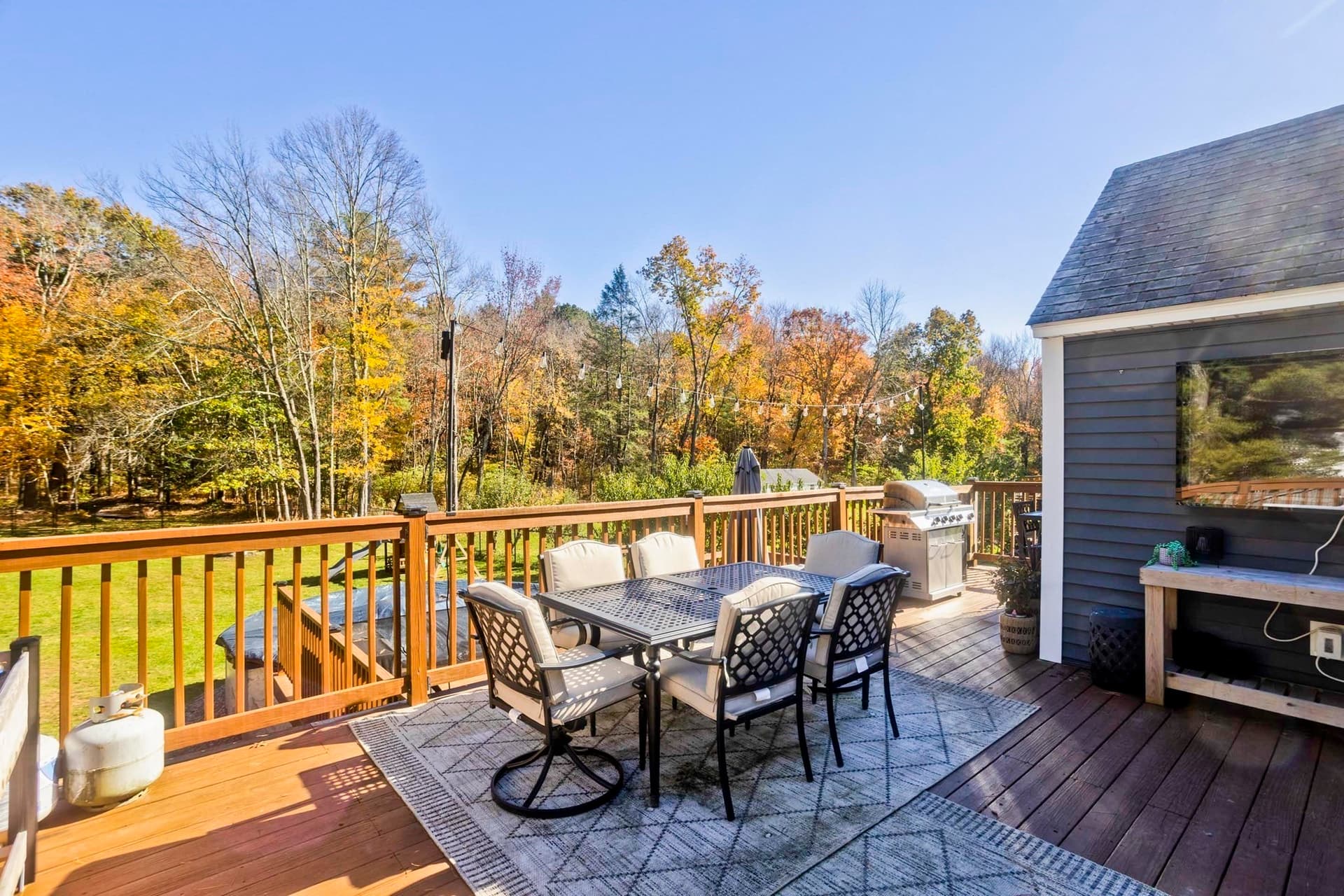 Single Family Residence at 465 E Mountain Rd, Westfield MA 01085, photo 34 of 41