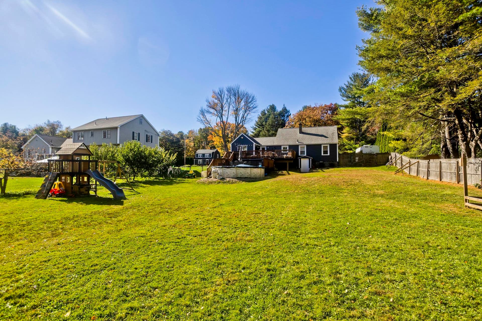 Single Family Residence at 465 E Mountain Rd, Westfield MA 01085, photo 38 of 41