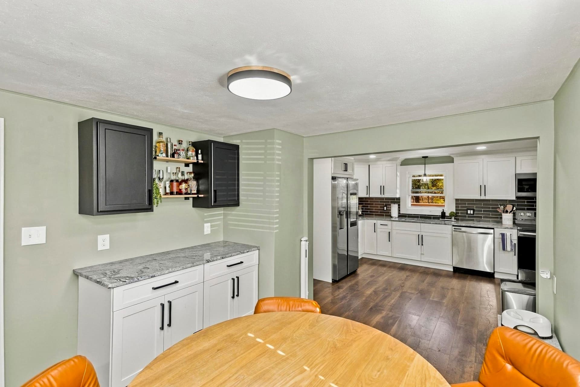 Single Family Residence at 465 E Mountain Rd, Westfield MA 01085, photo 14 of 41